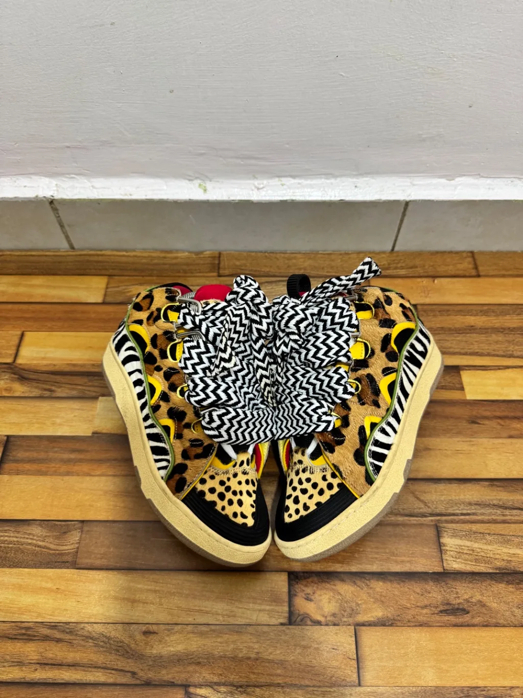 LANVIN CURBS