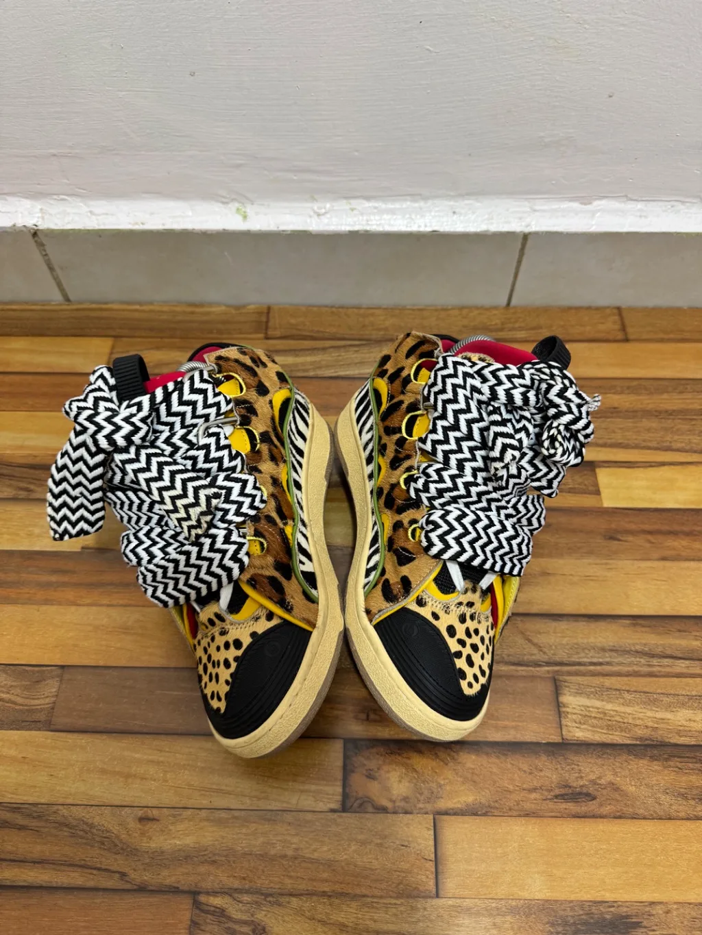 LANVIN CURBS