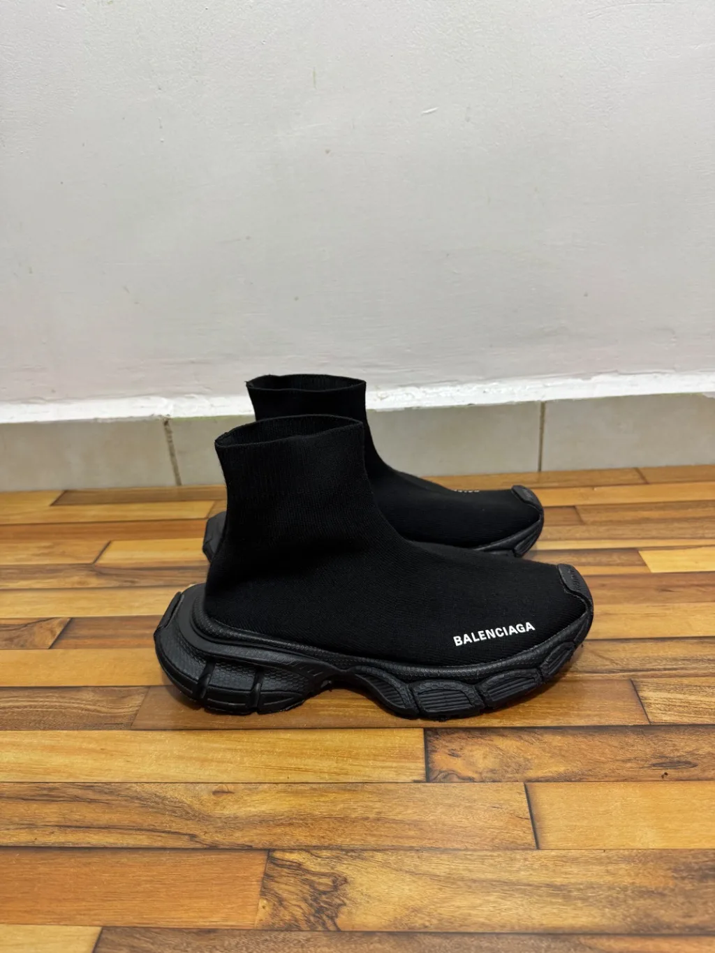 BALENCIAGA 🖤