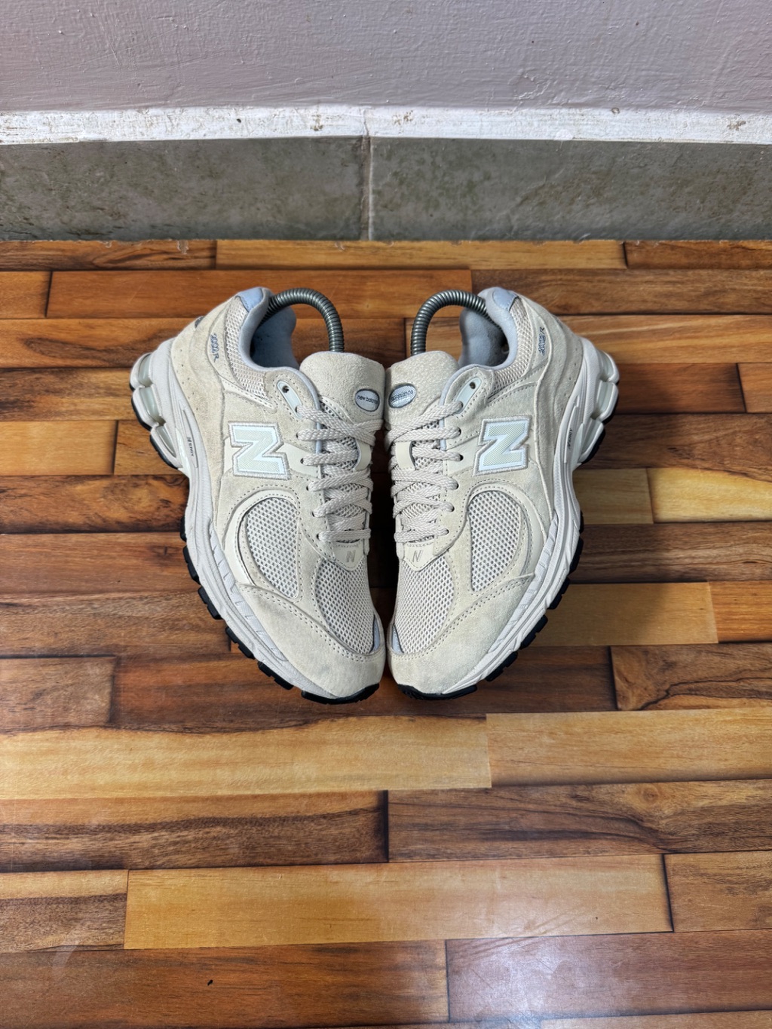 NEWBALANCE 2002R