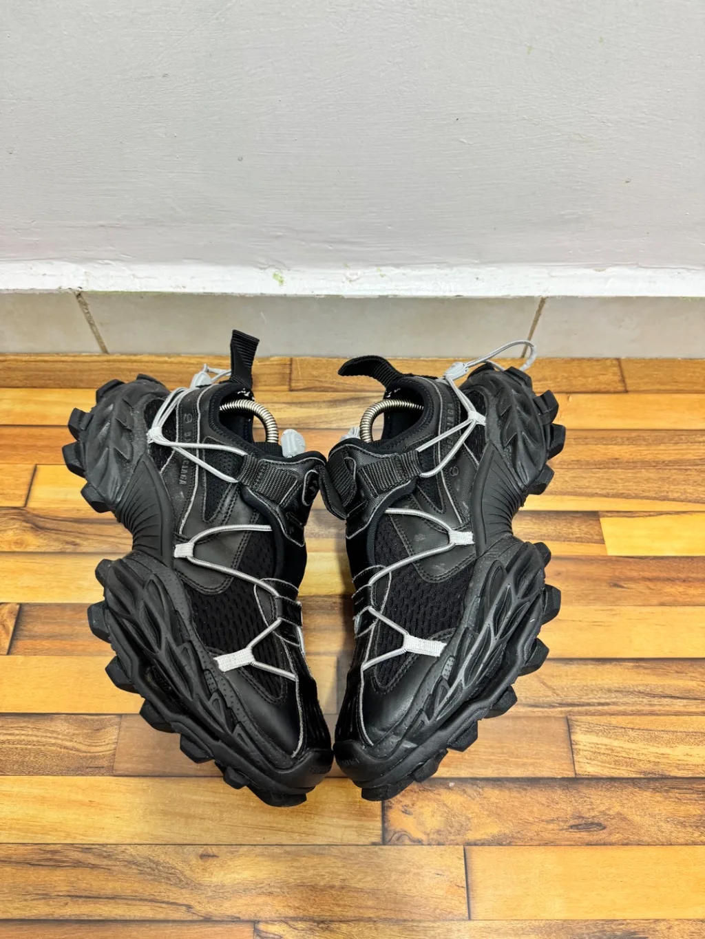 BALENCIAGA HIKE SNEAKERS 🖤