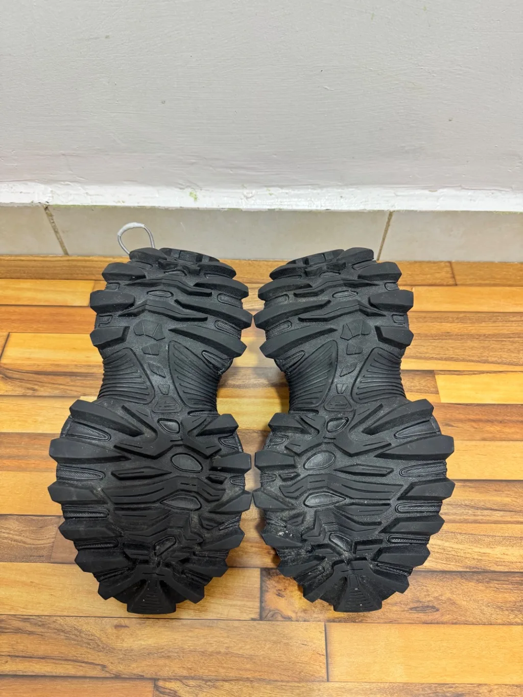 BALENCIAGA HIKE SNEAKERS 🖤