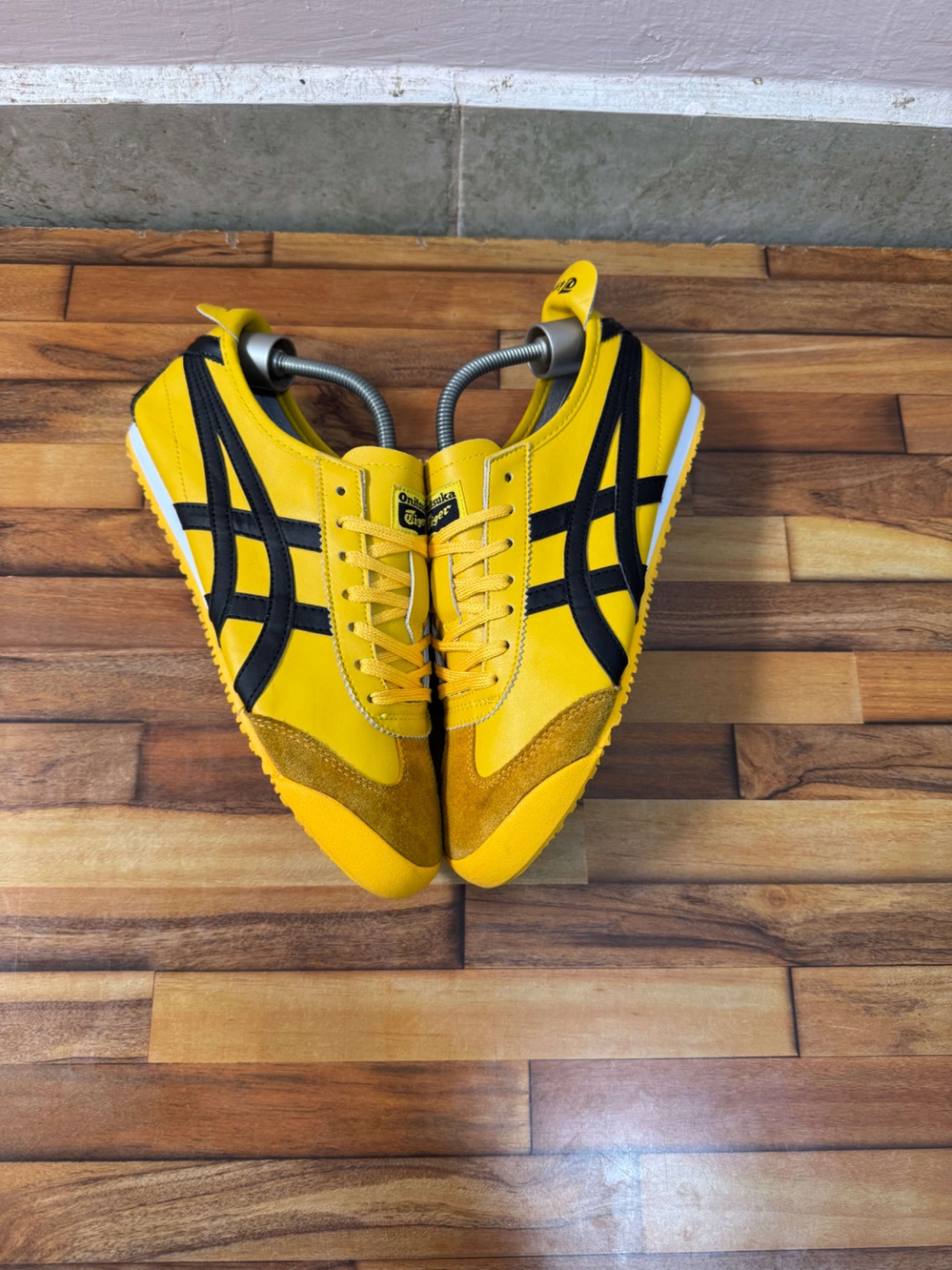ONITSUKA TIGER 