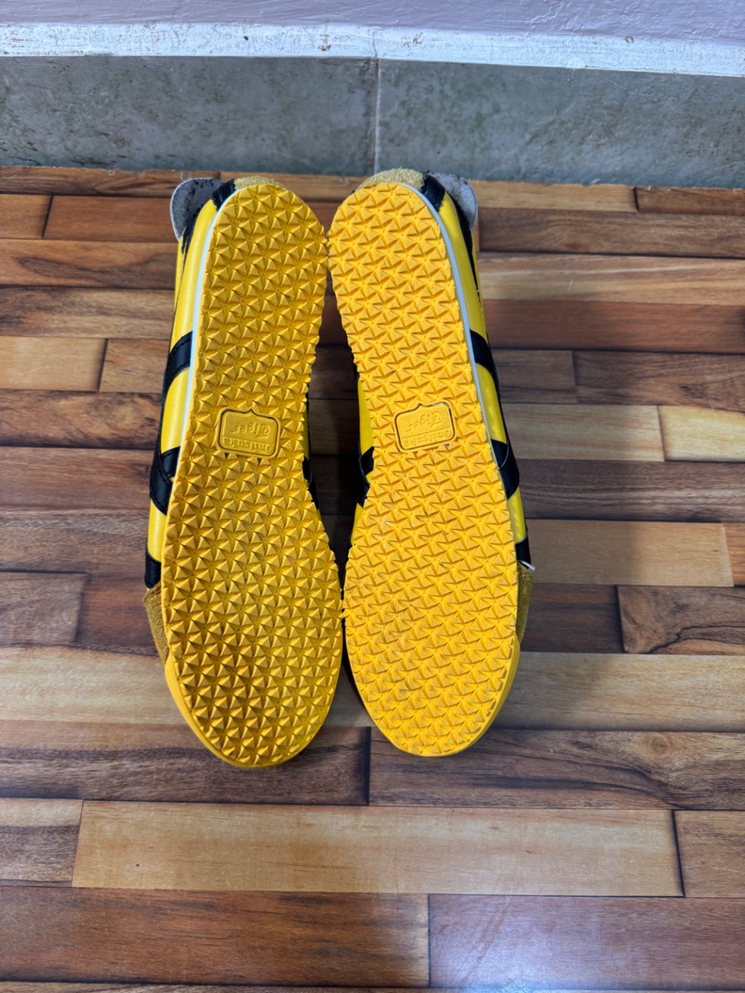 ONITSUKA TIGER 