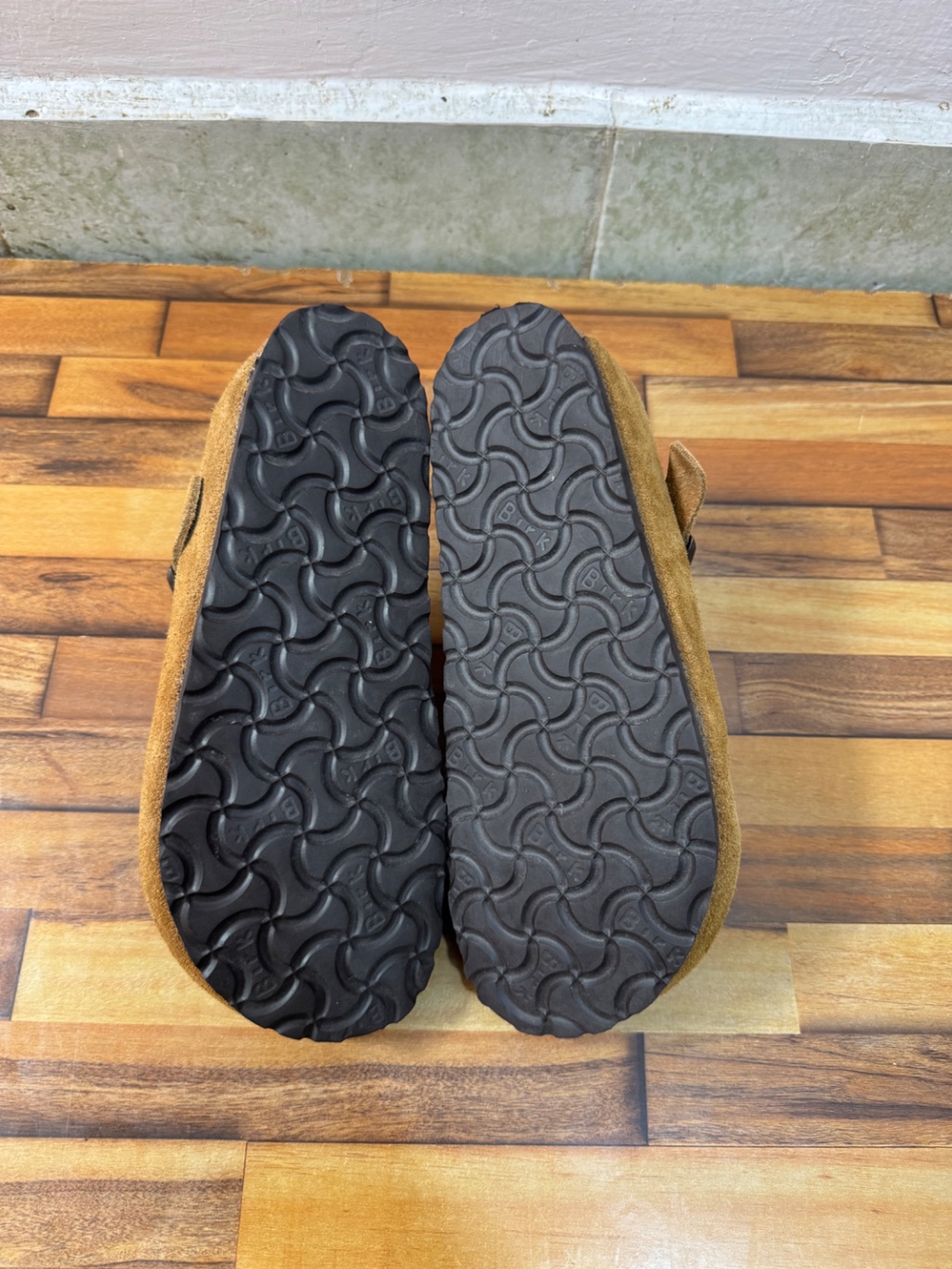 BIRKENSTOCK CLOGS 