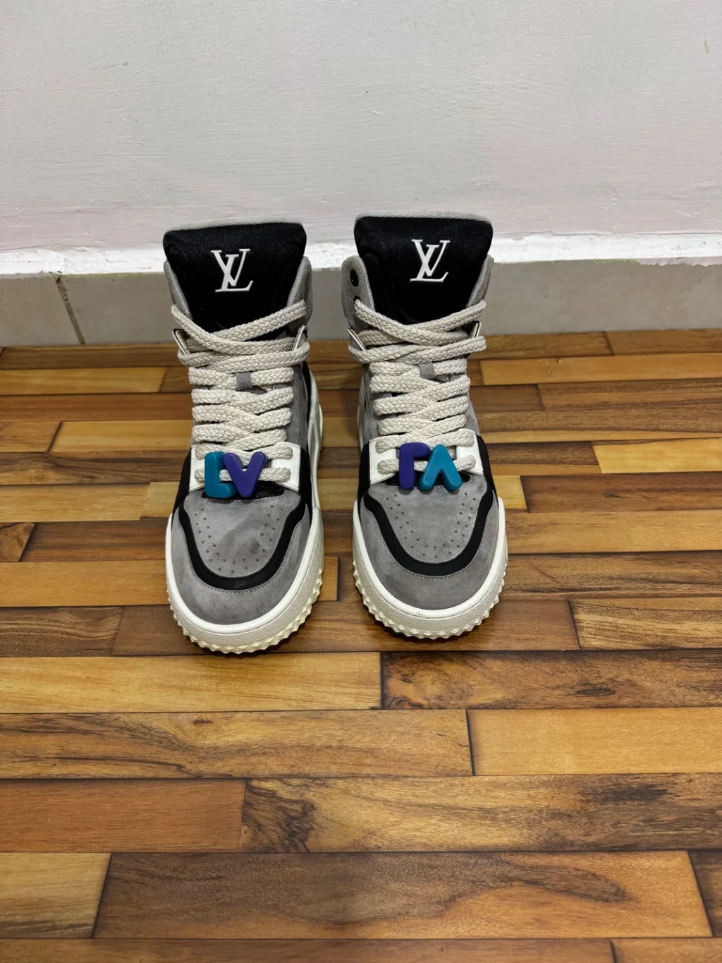 LOUIS VUITTON TRAINERS HIGH TOP SNEAKERS