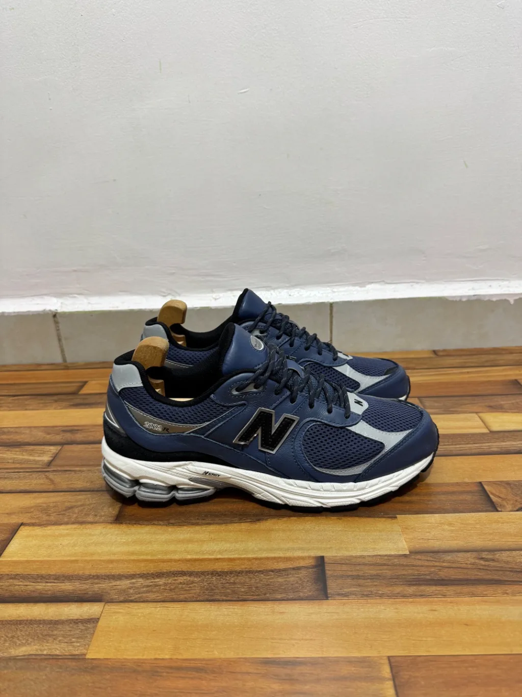 NEWBALANCE 2002R