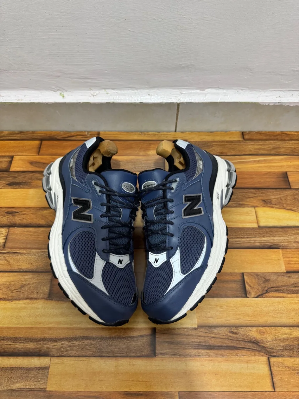 NEWBALANCE 2002R