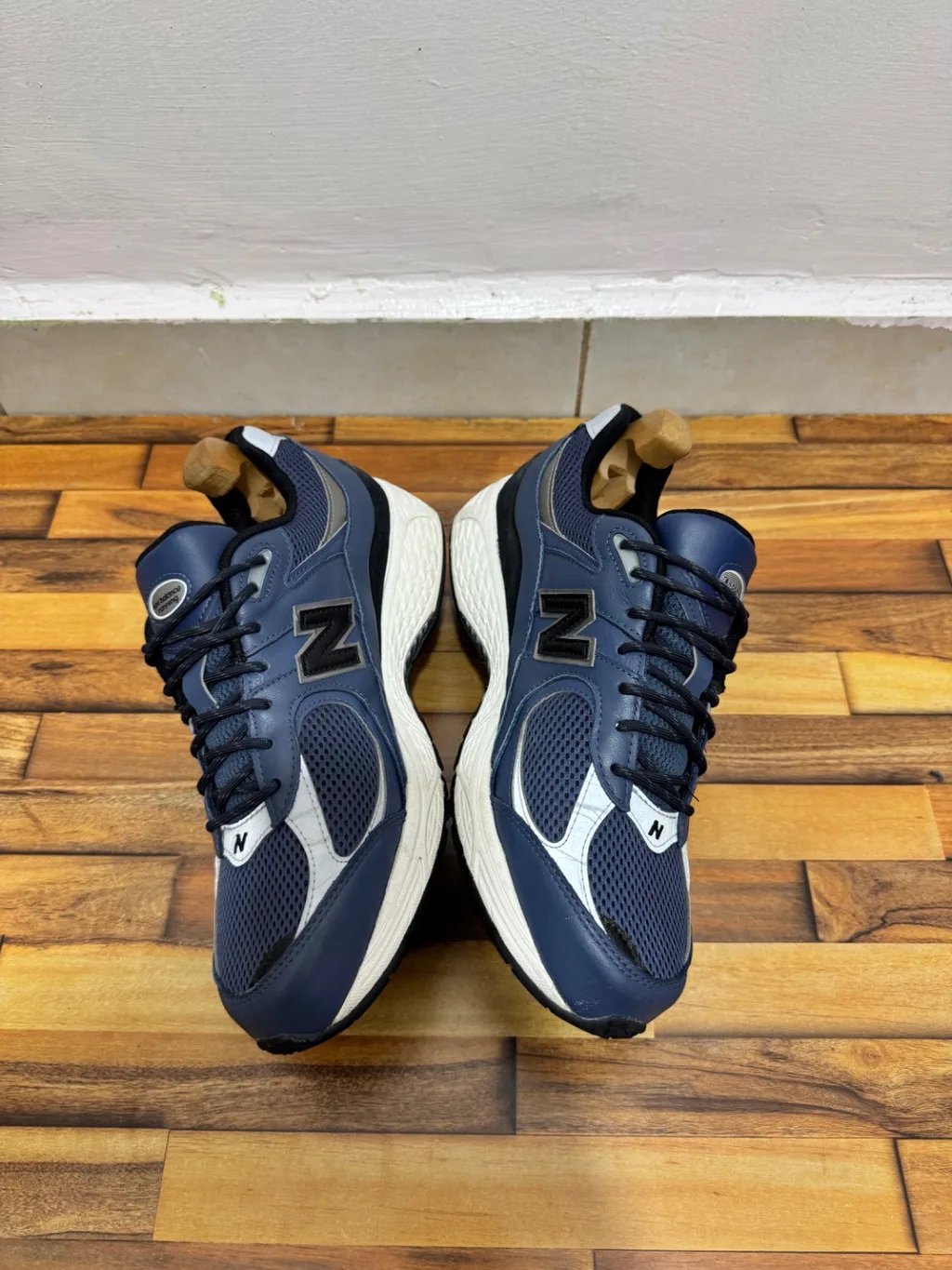 NEWBALANCE 2002R
