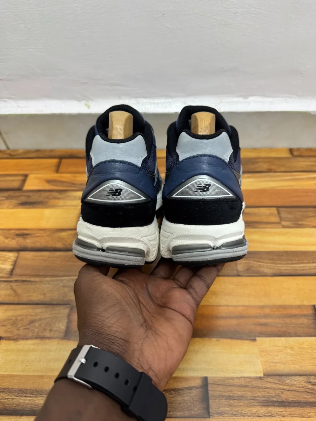 NEWBALANCE 2002R