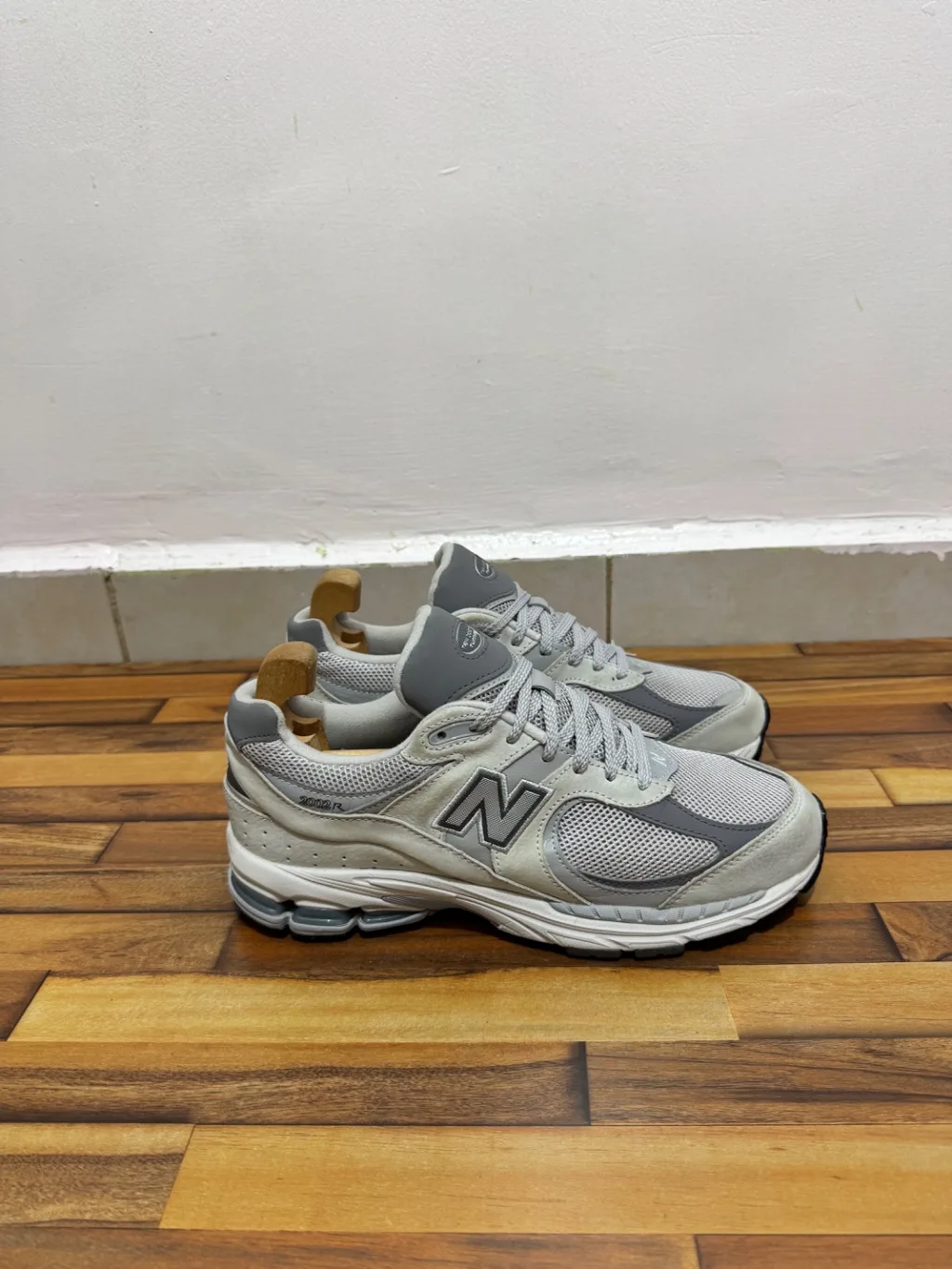 NEWBALANCE 2002R