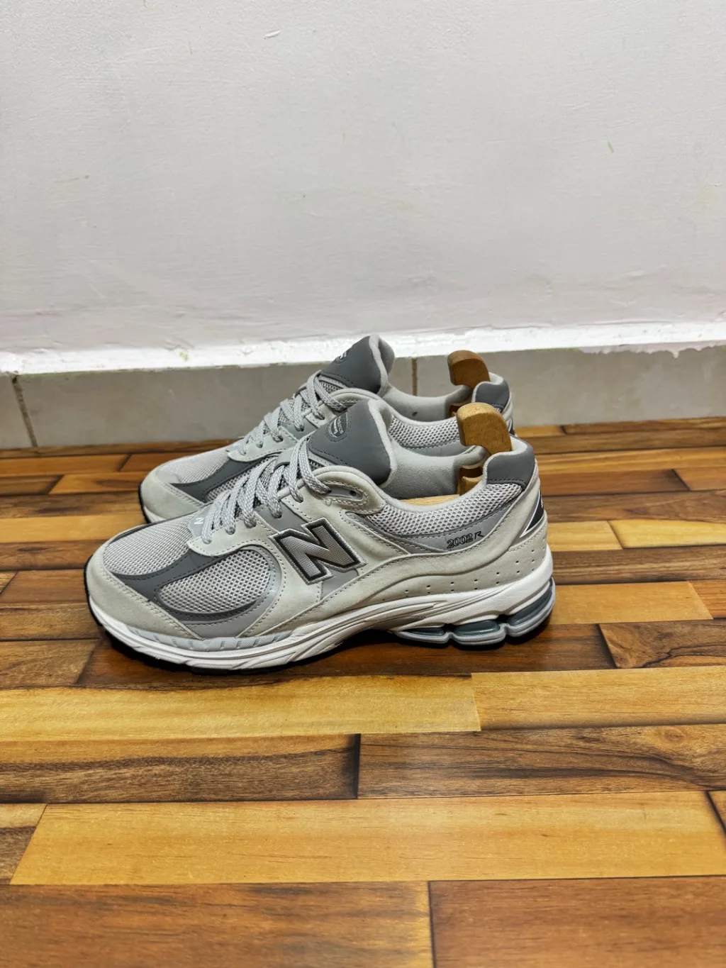 NEWBALANCE 2002R
