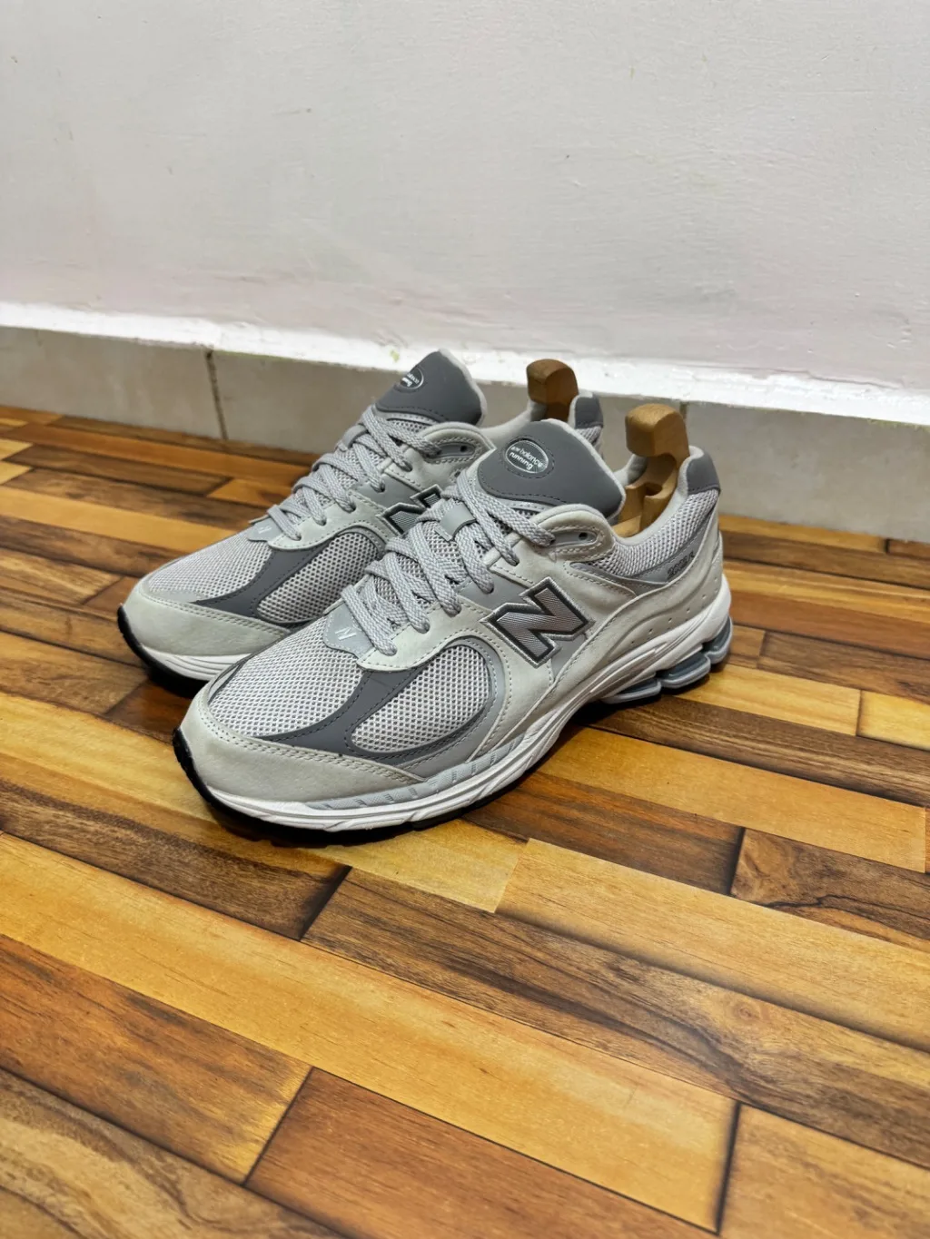 NEWBALANCE 2002R