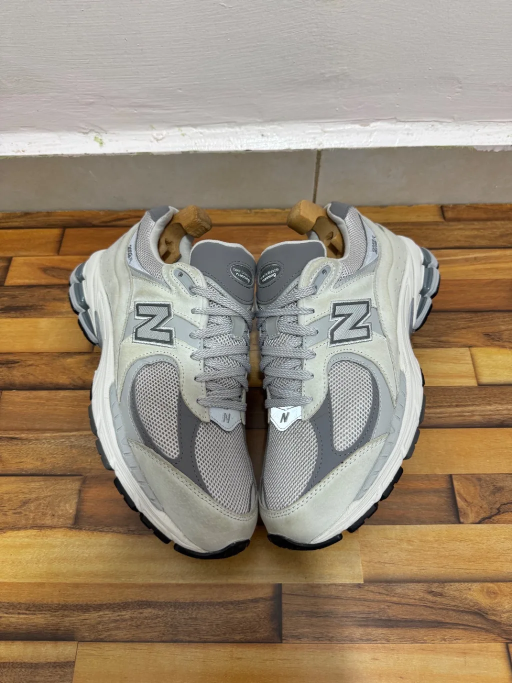 NEWBALANCE 2002R
