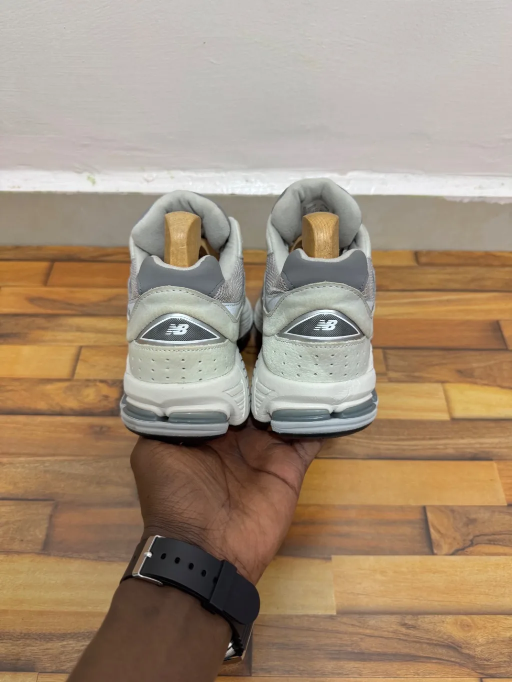 NEWBALANCE 2002R