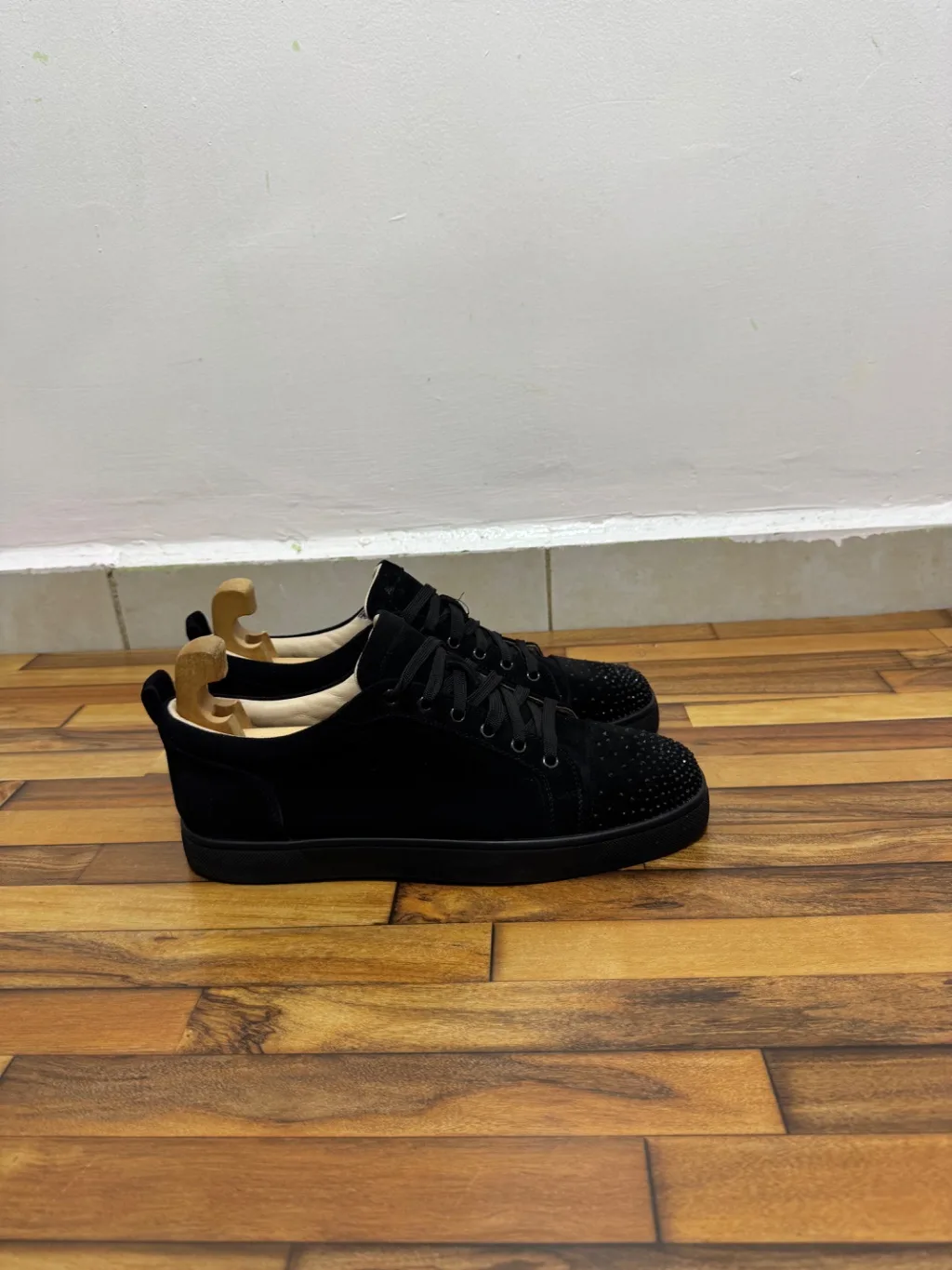 CHRISTIAN LOUBOUTIN 🖤