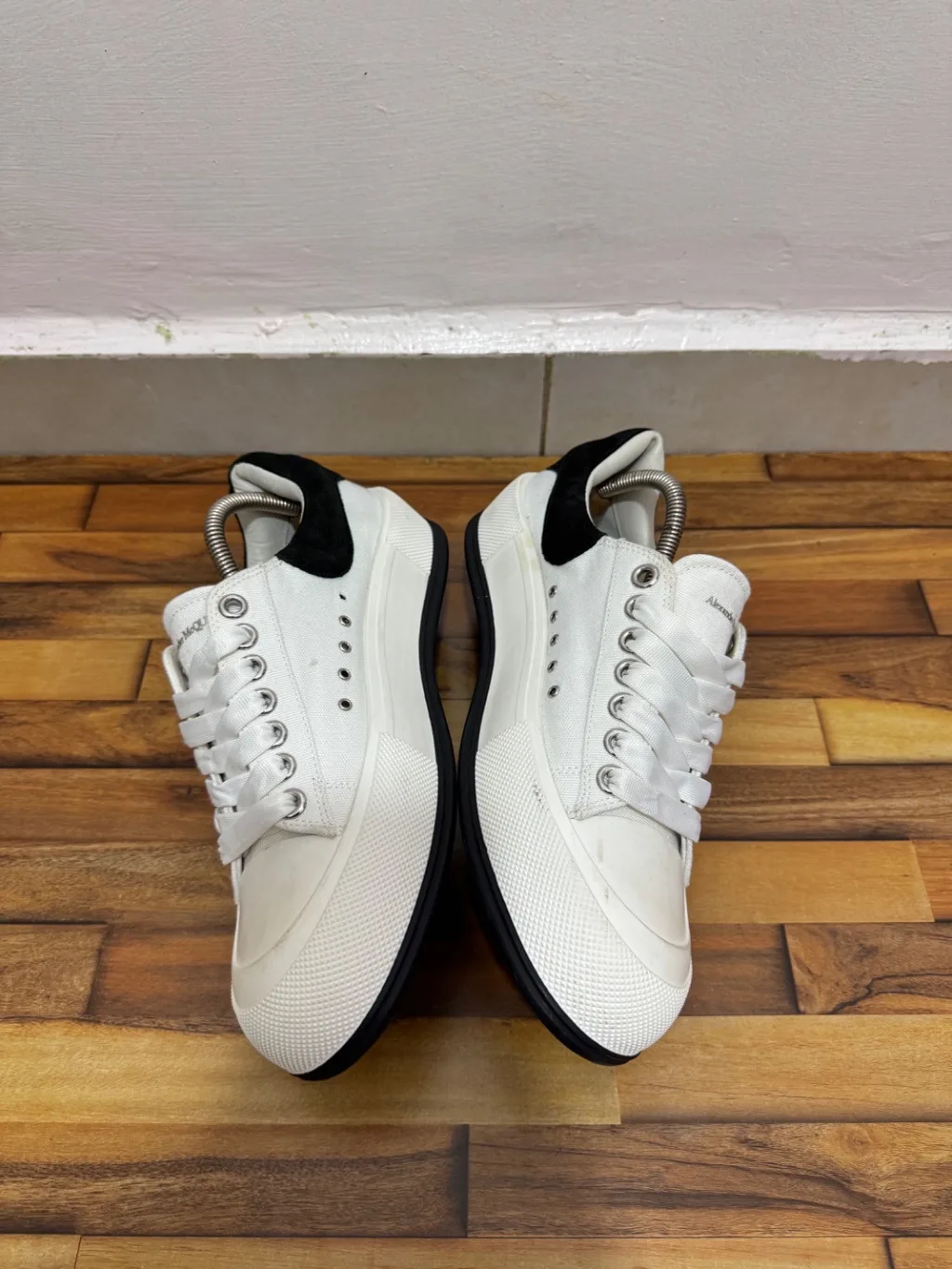 ALEXANDER MCQUEEN