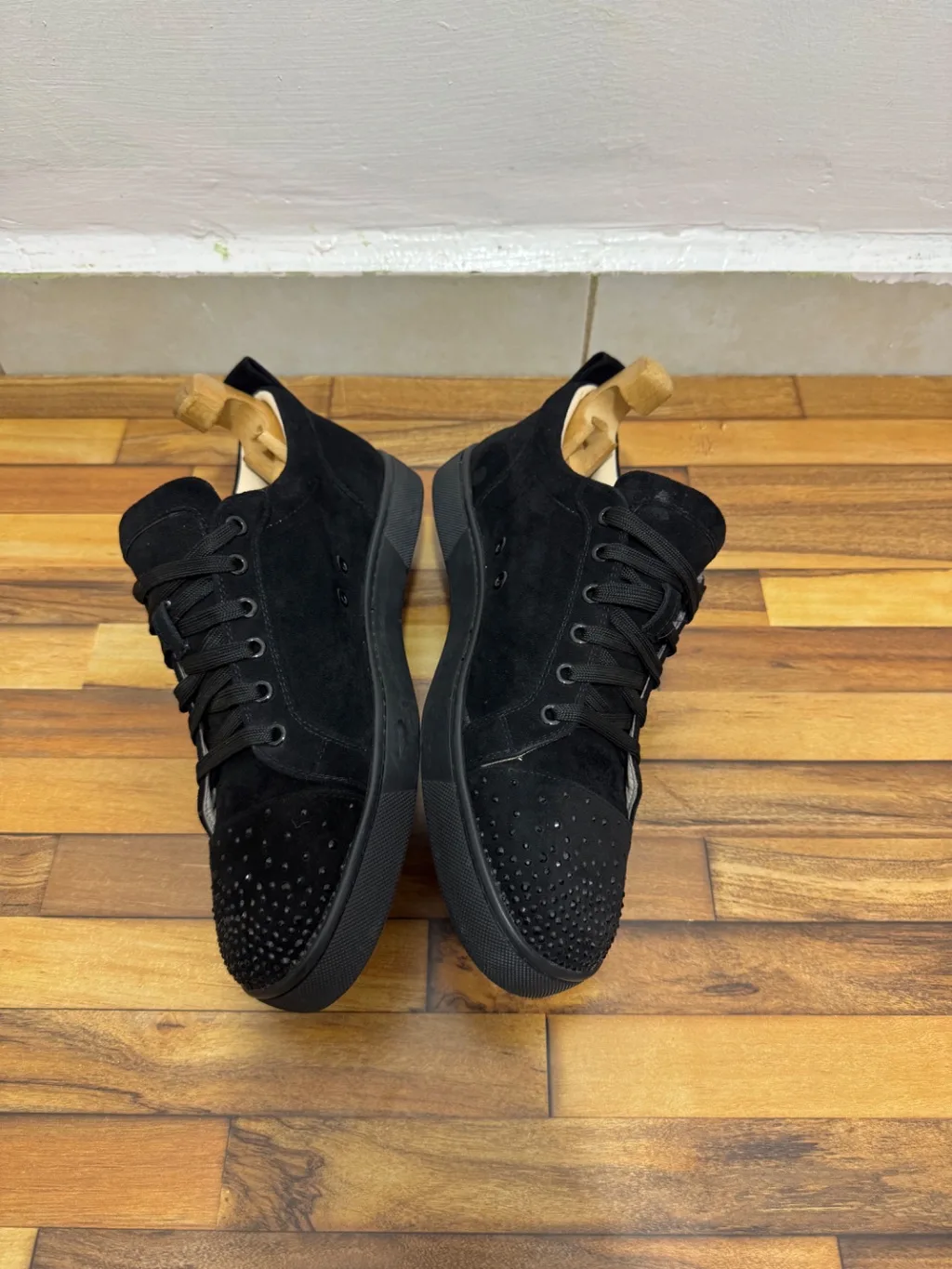 CHRISTIAN LOUBOUTIN 🖤