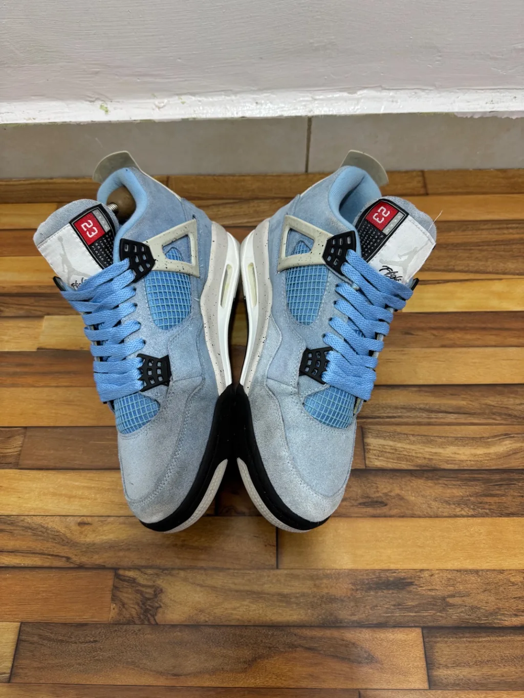 JORDAN 4s