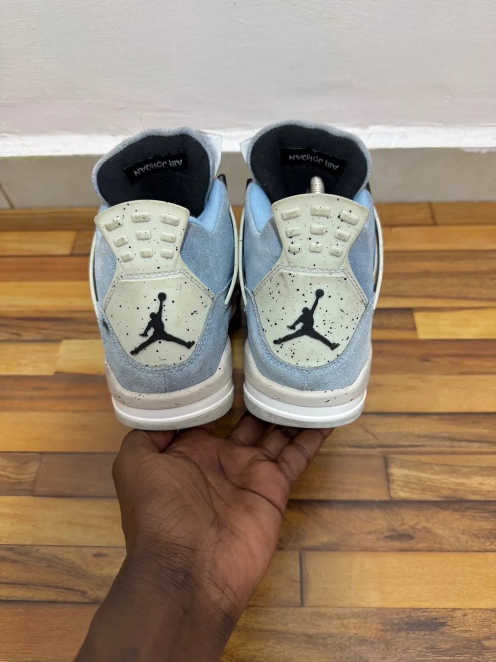 JORDAN 4s