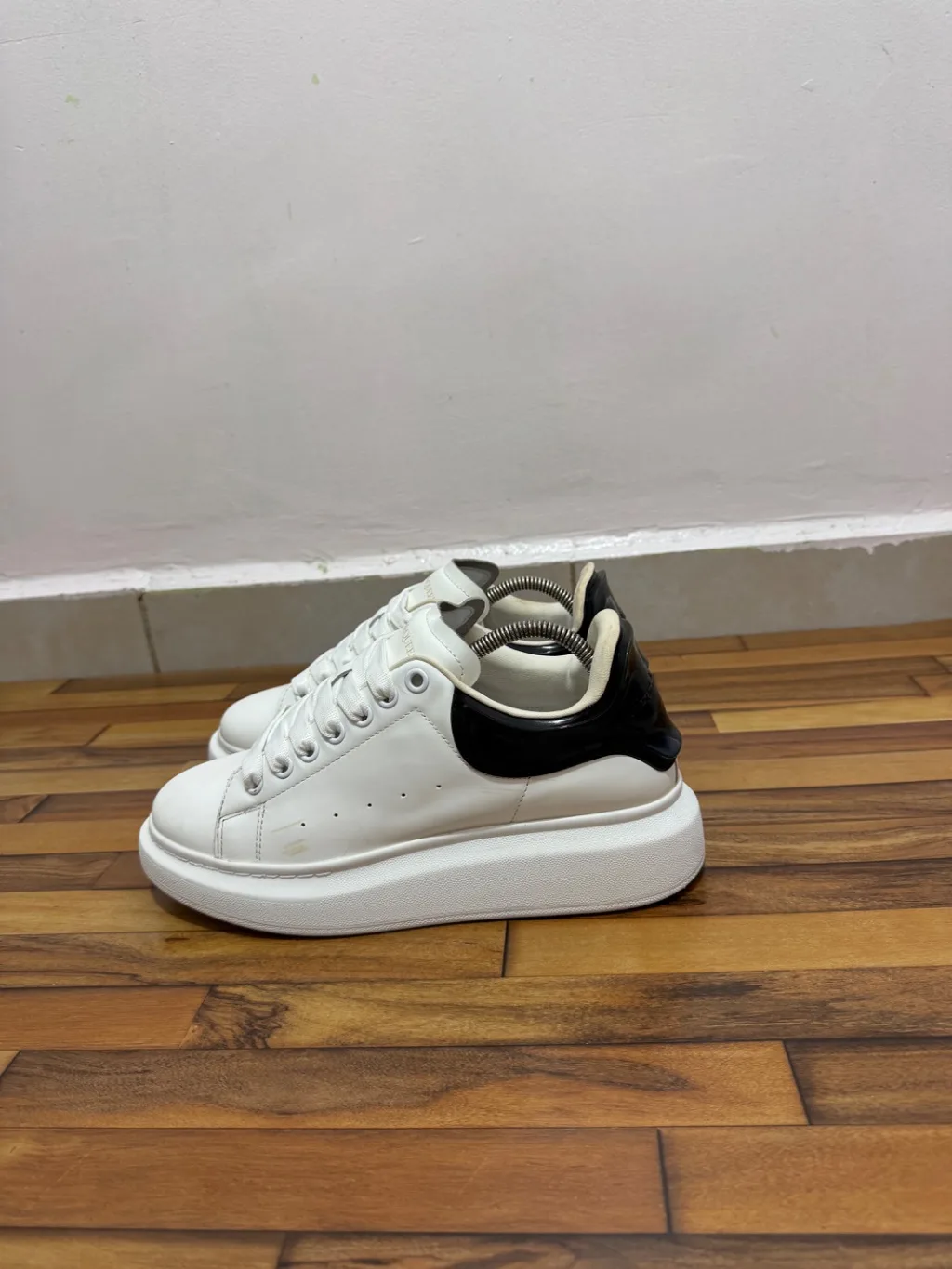 ALEXANDER MCQUEEN 🤍
