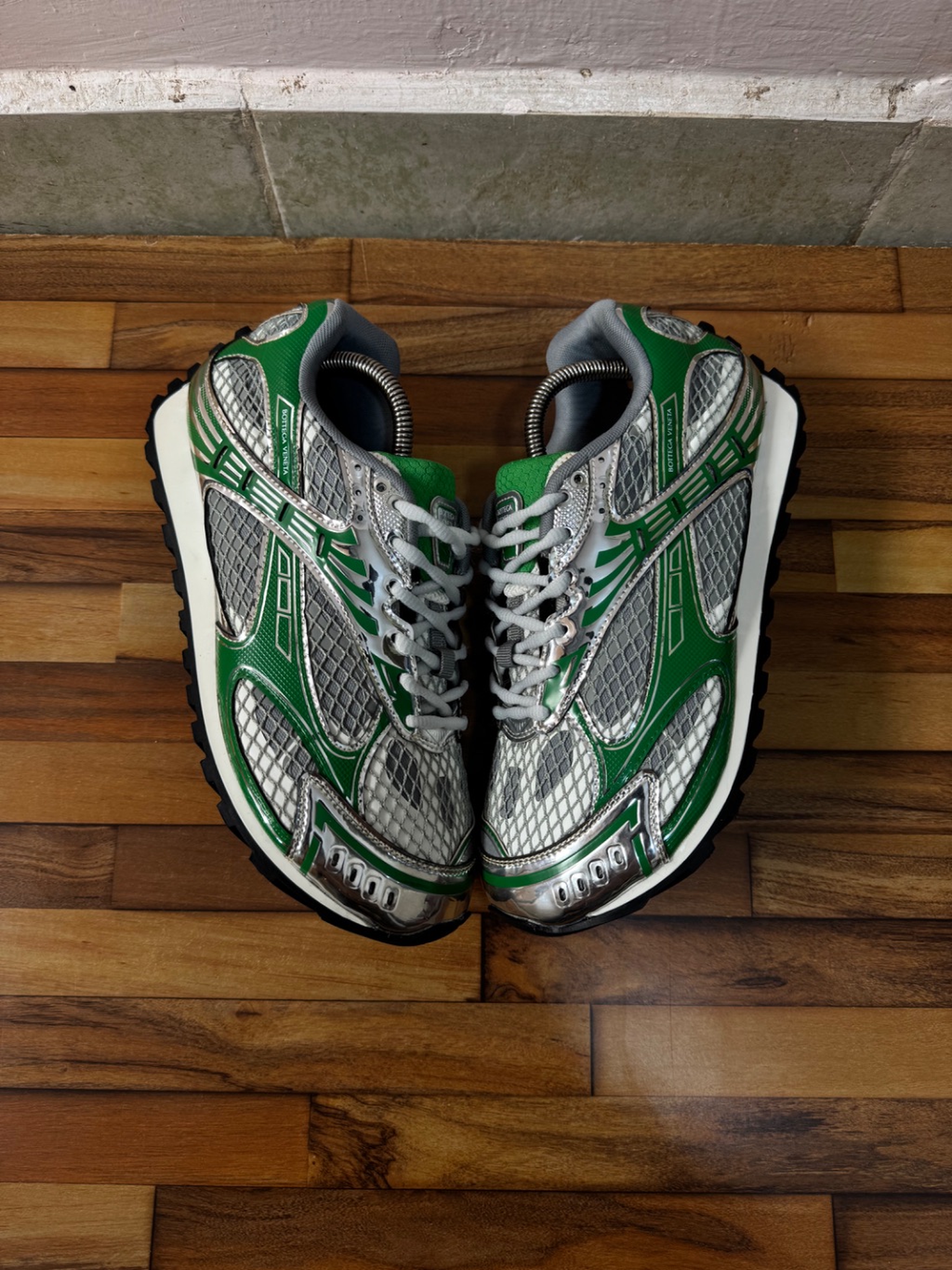 BOTTEGA VENETA ORBITS 💚