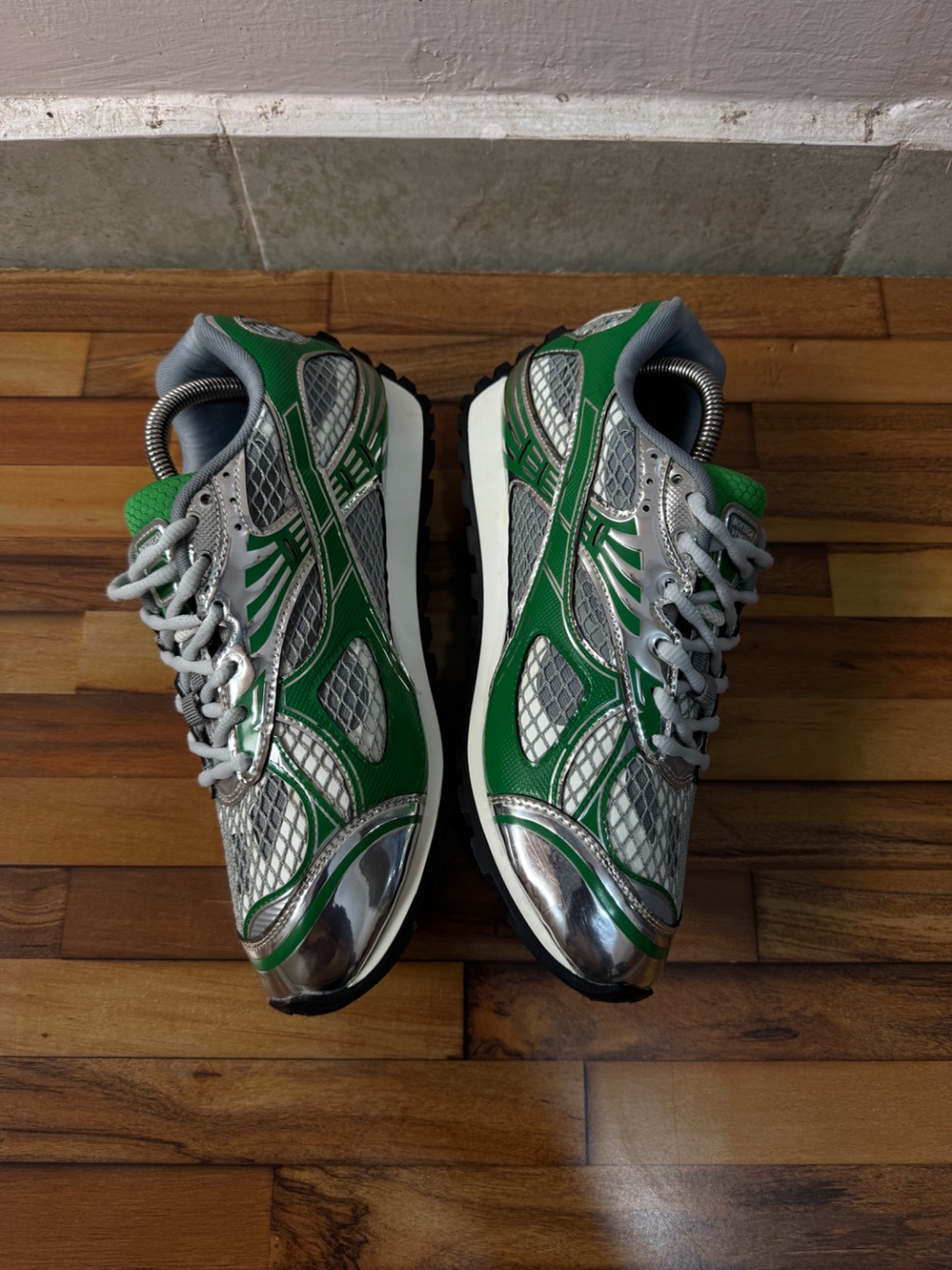BOTTEGA VENETA ORBITS 💚
