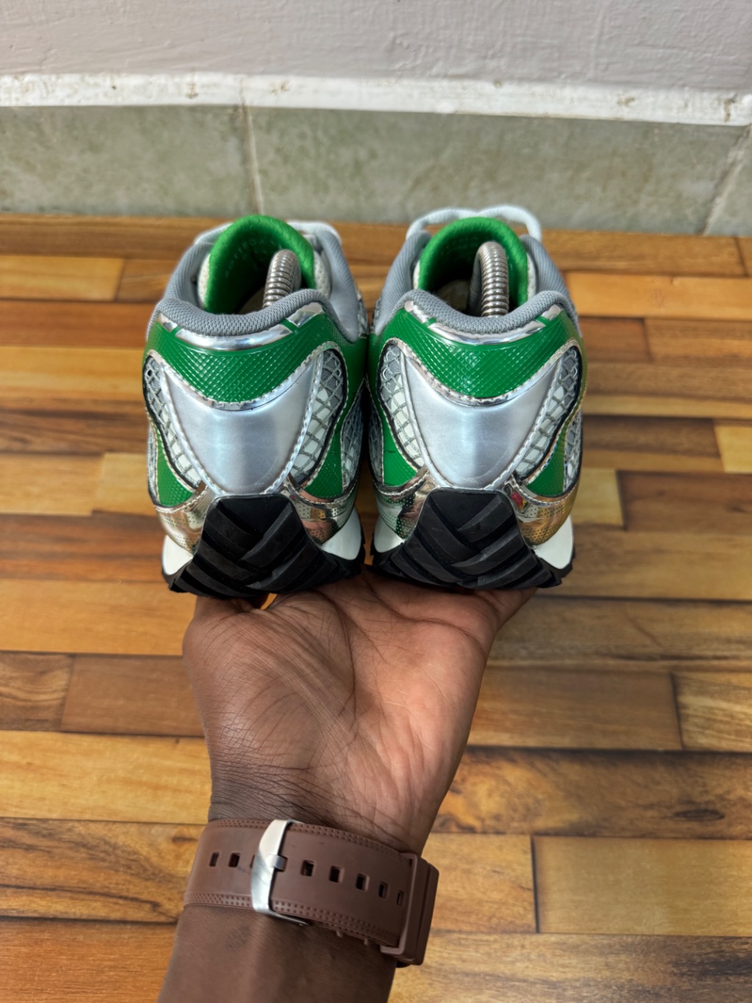 BOTTEGA VENETA ORBITS 💚