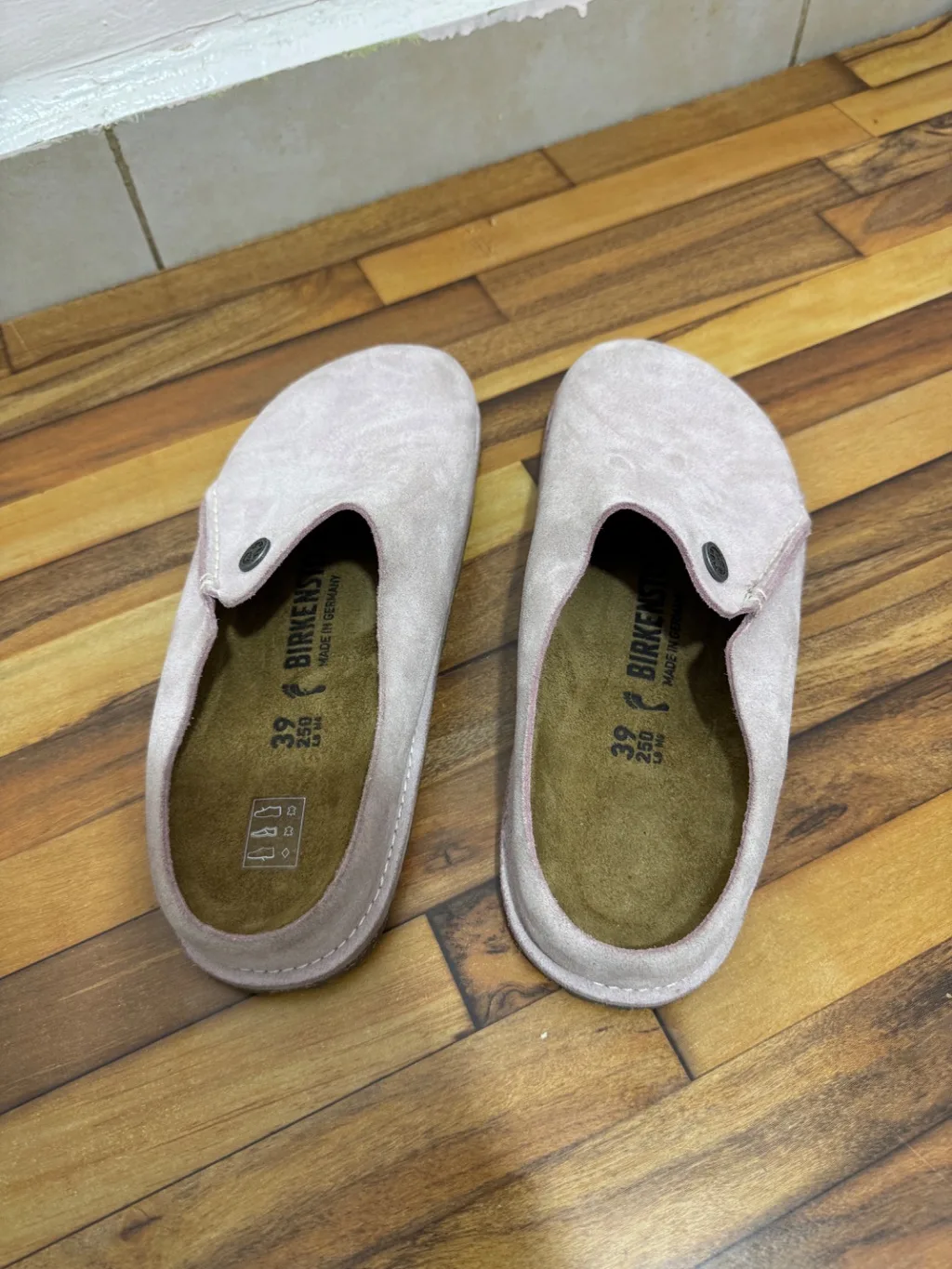 BIRKENSTOCK CLOGS 🌸