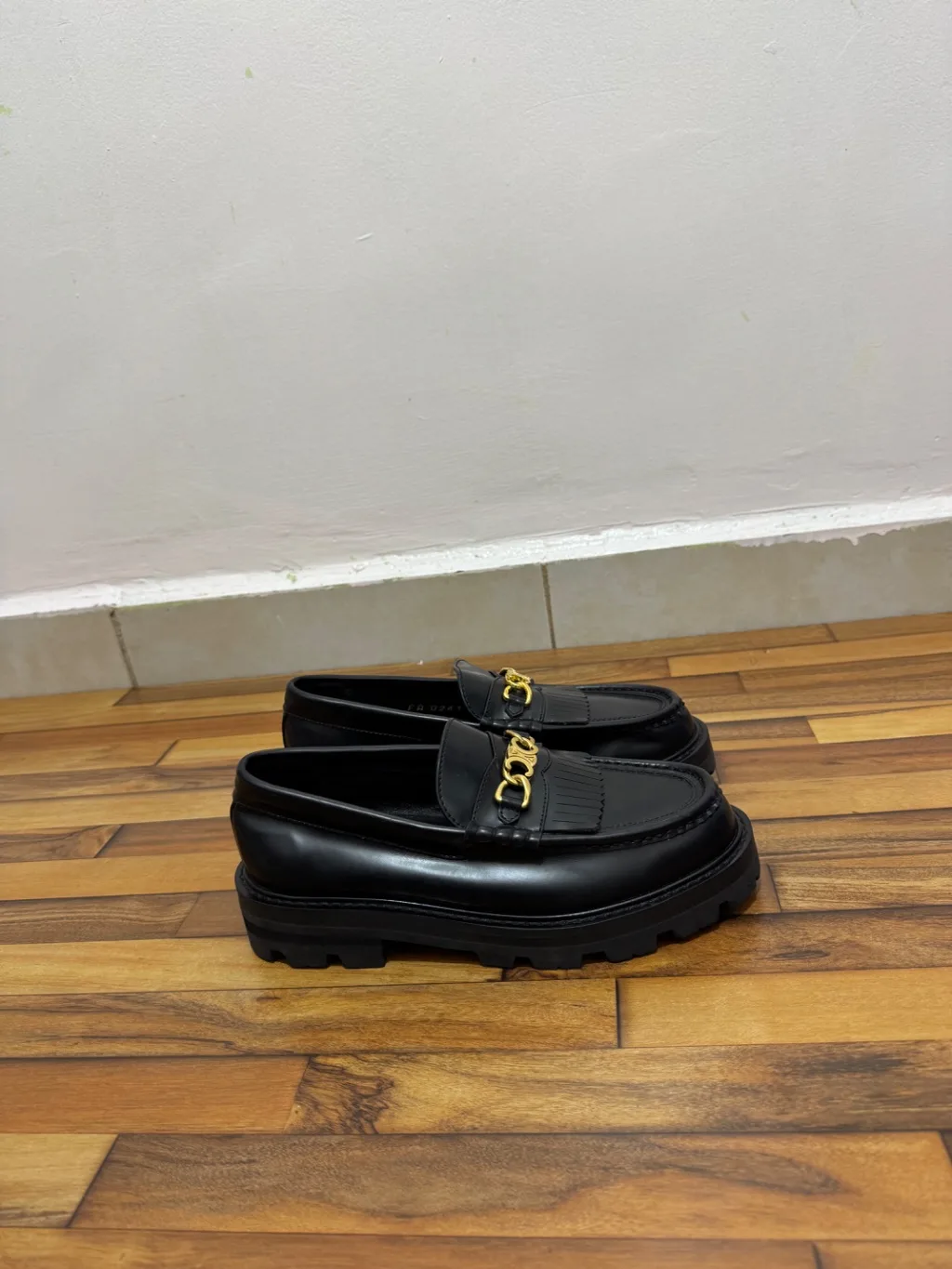 CELINE LOAFERS 🖤