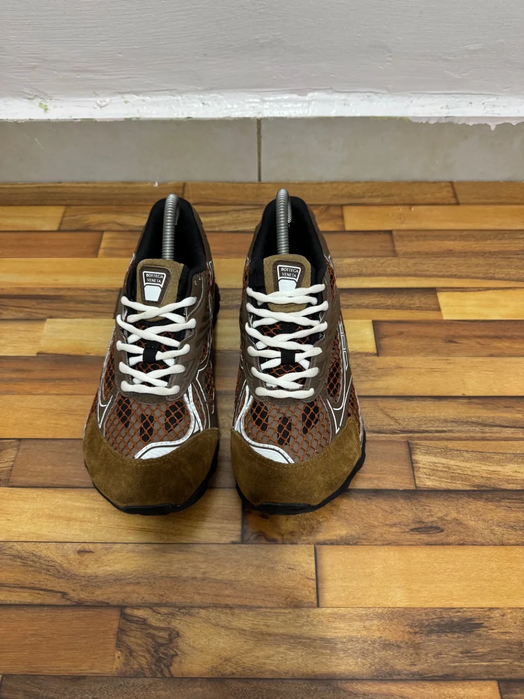 BOTTEGA ORBITS 🤎