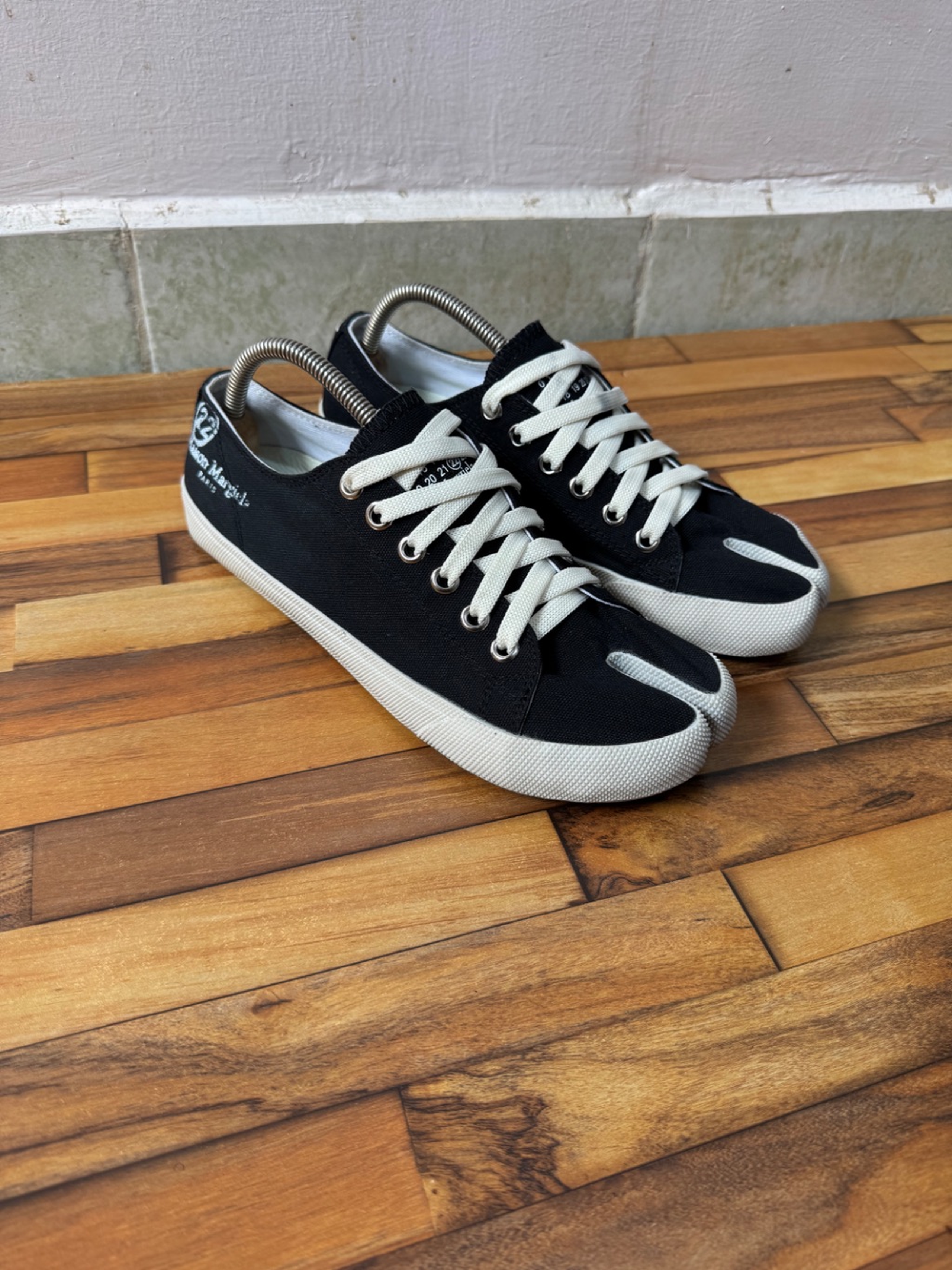 MAISON MARGIELA TABI CANVAS SNEAKERS 🖤