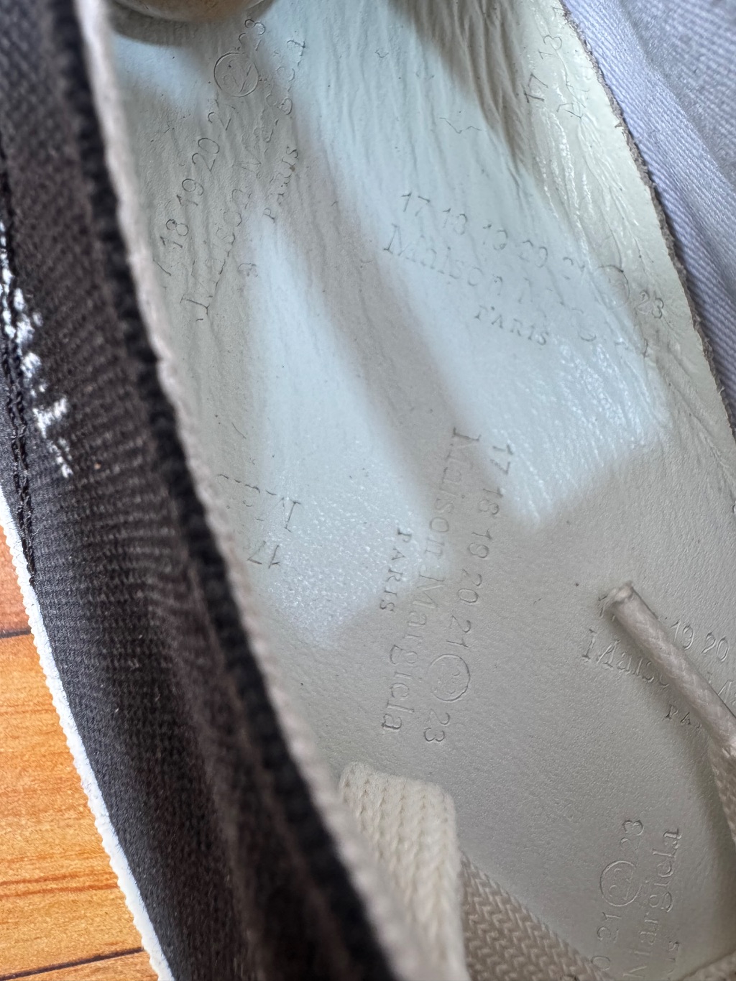 MAISON MARGIELA TABI CANVAS SNEAKERS 🖤