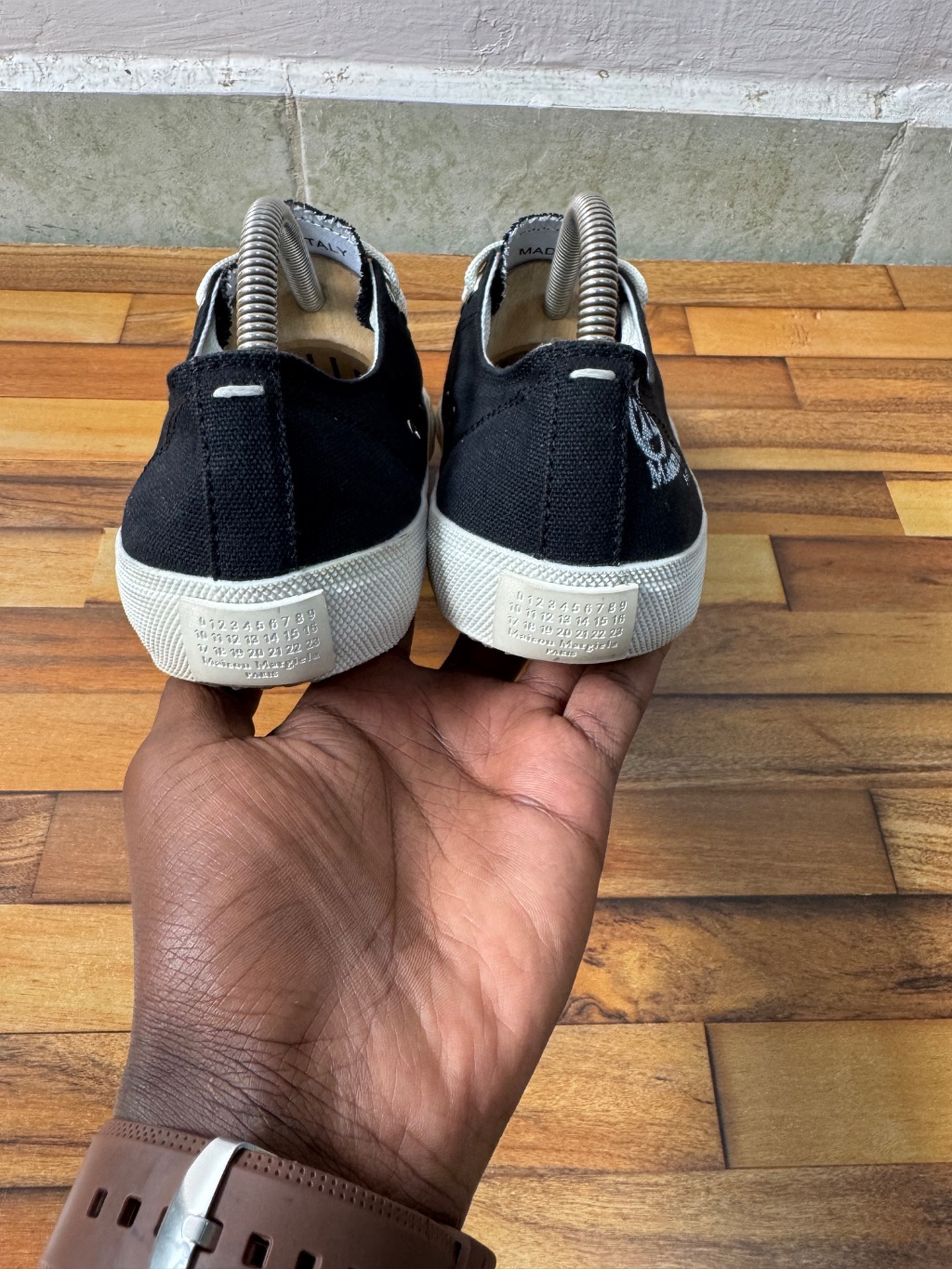 MAISON MARGIELA TABI CANVAS SNEAKERS 🖤