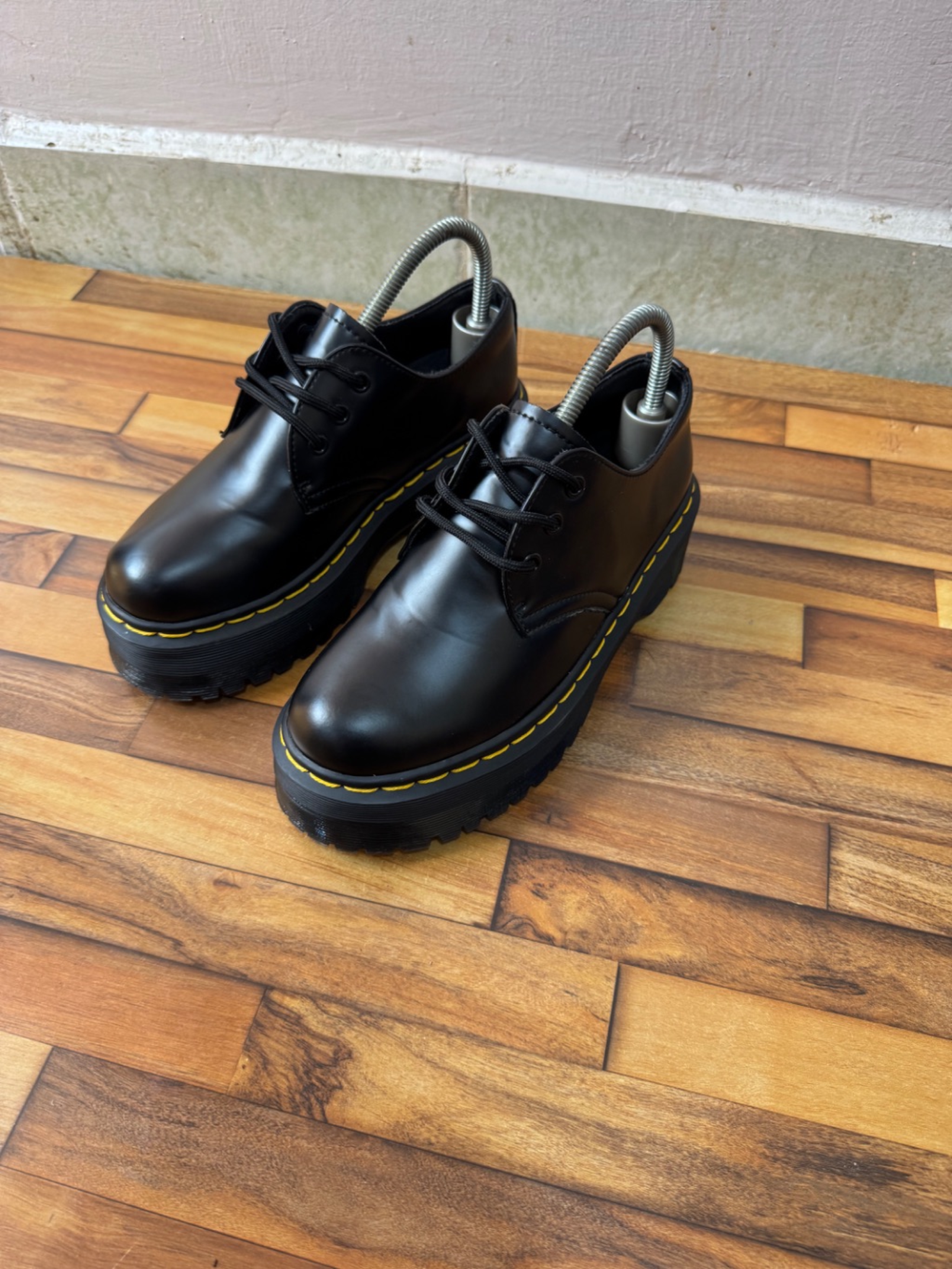 DR MARTENS 🖤