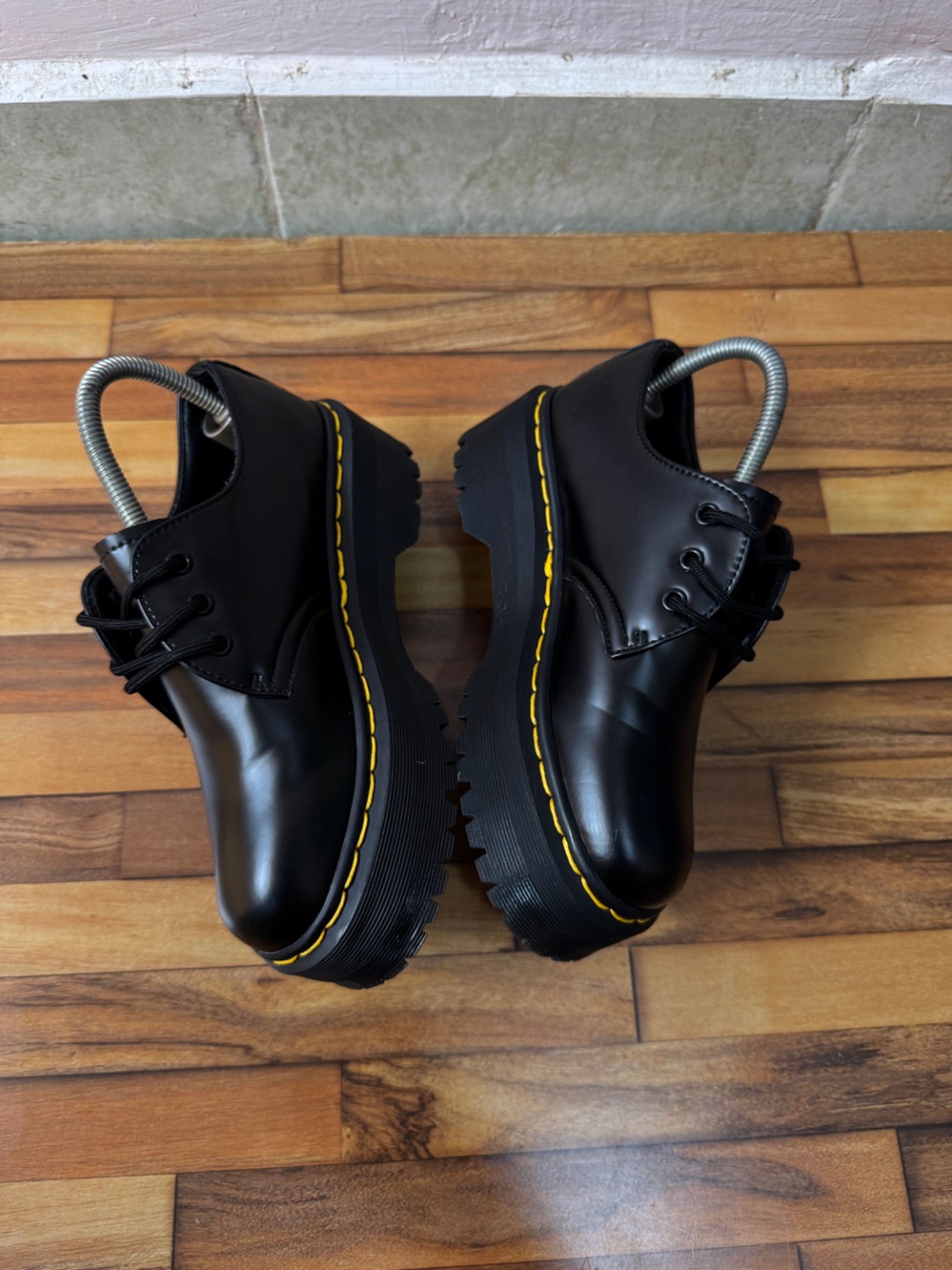 DR MARTENS 🖤