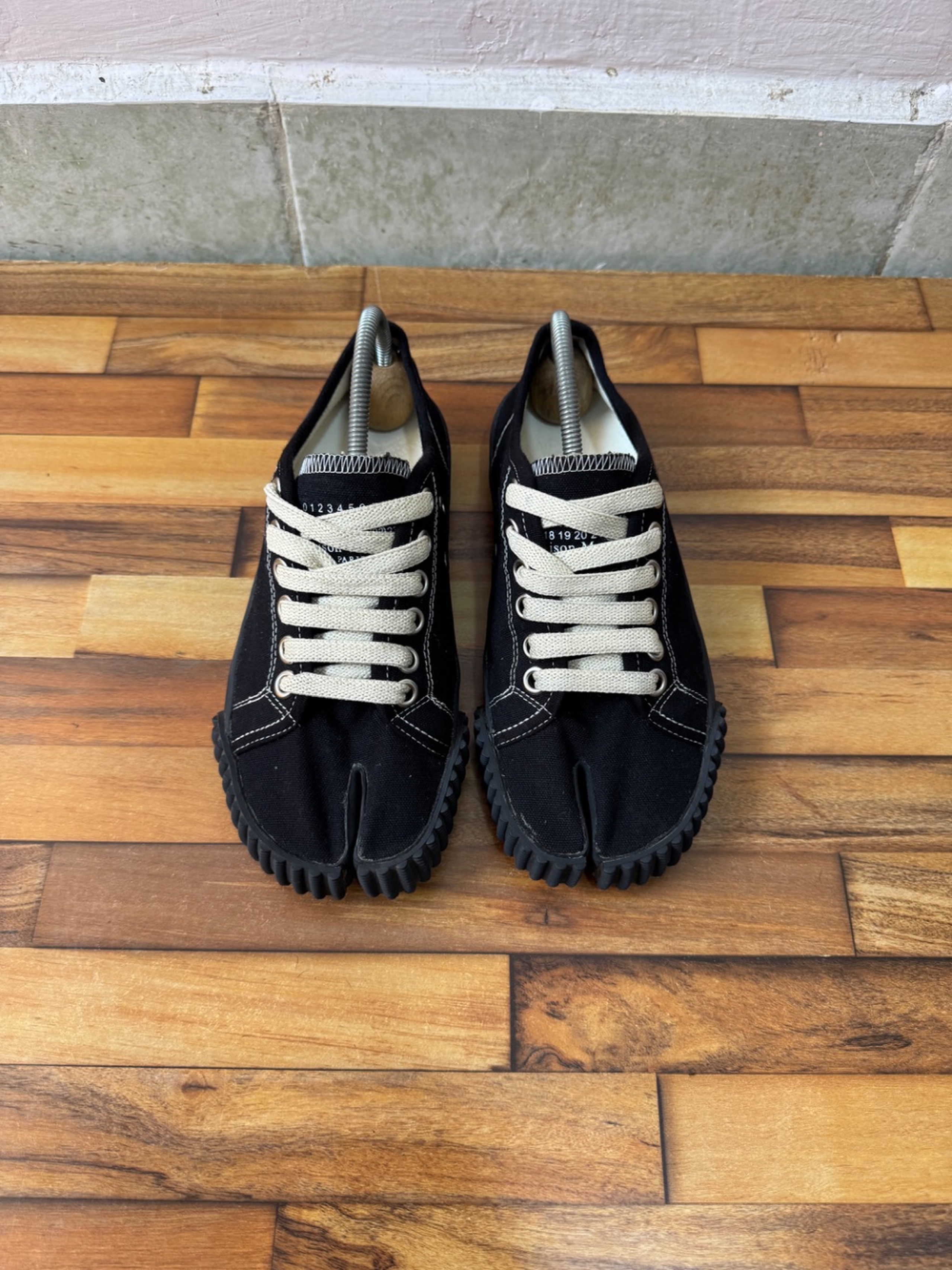 MAISON MARGIELA TABI CANVAS 🖤