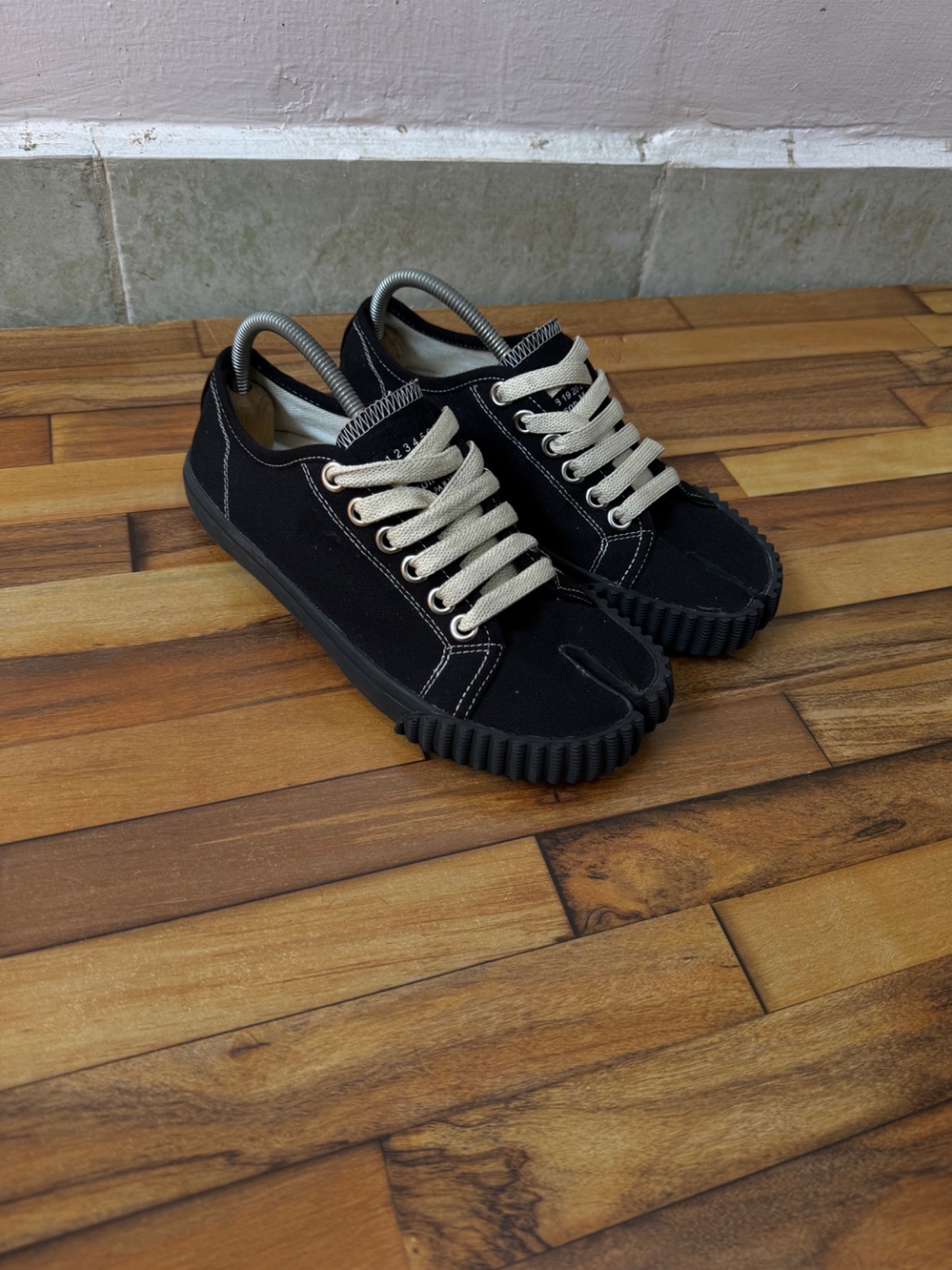 MAISON MARGIELA TABI CANVAS 🖤