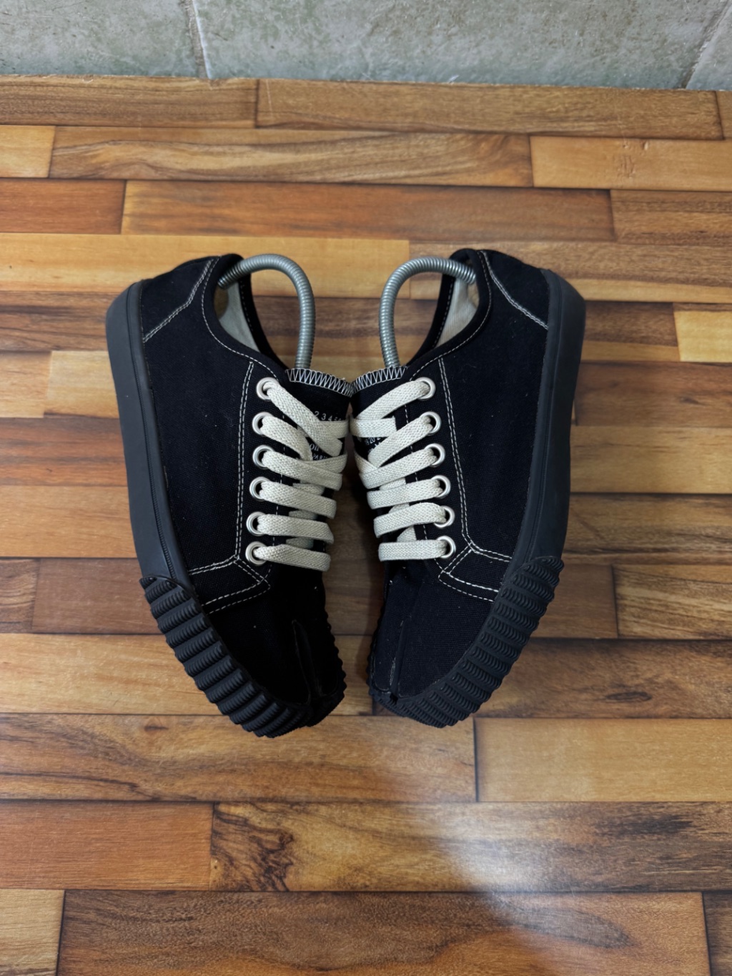 MAISON MARGIELA TABI CANVAS 🖤