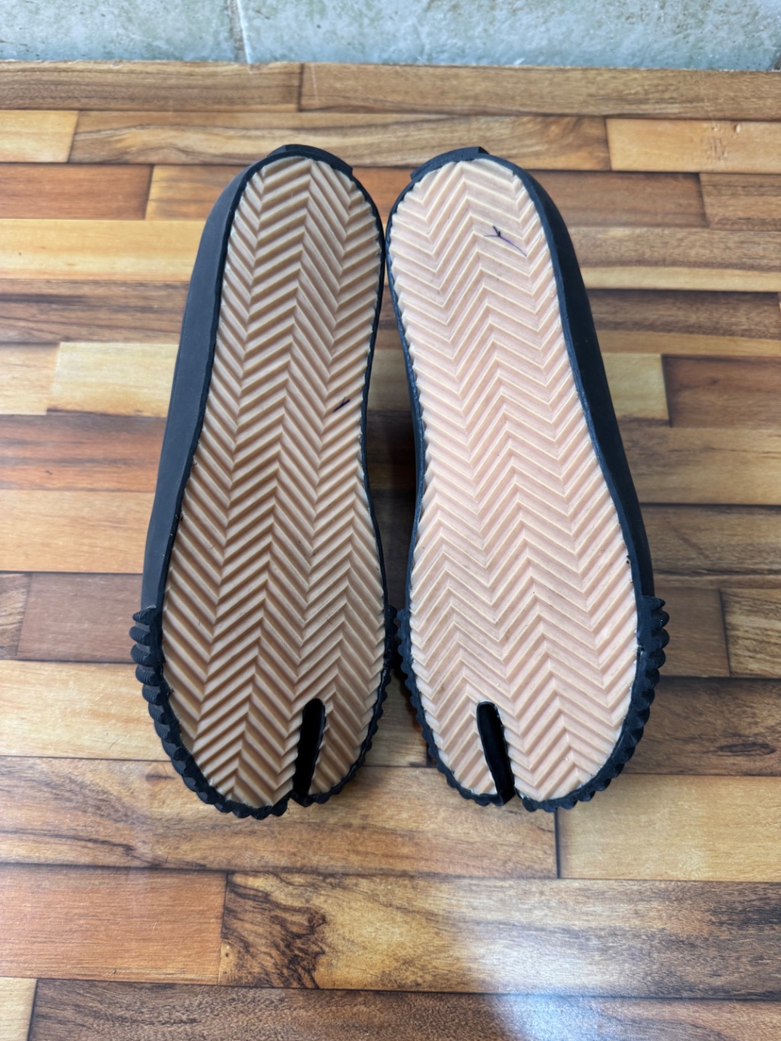 MAISON MARGIELA TABI CANVAS 🖤