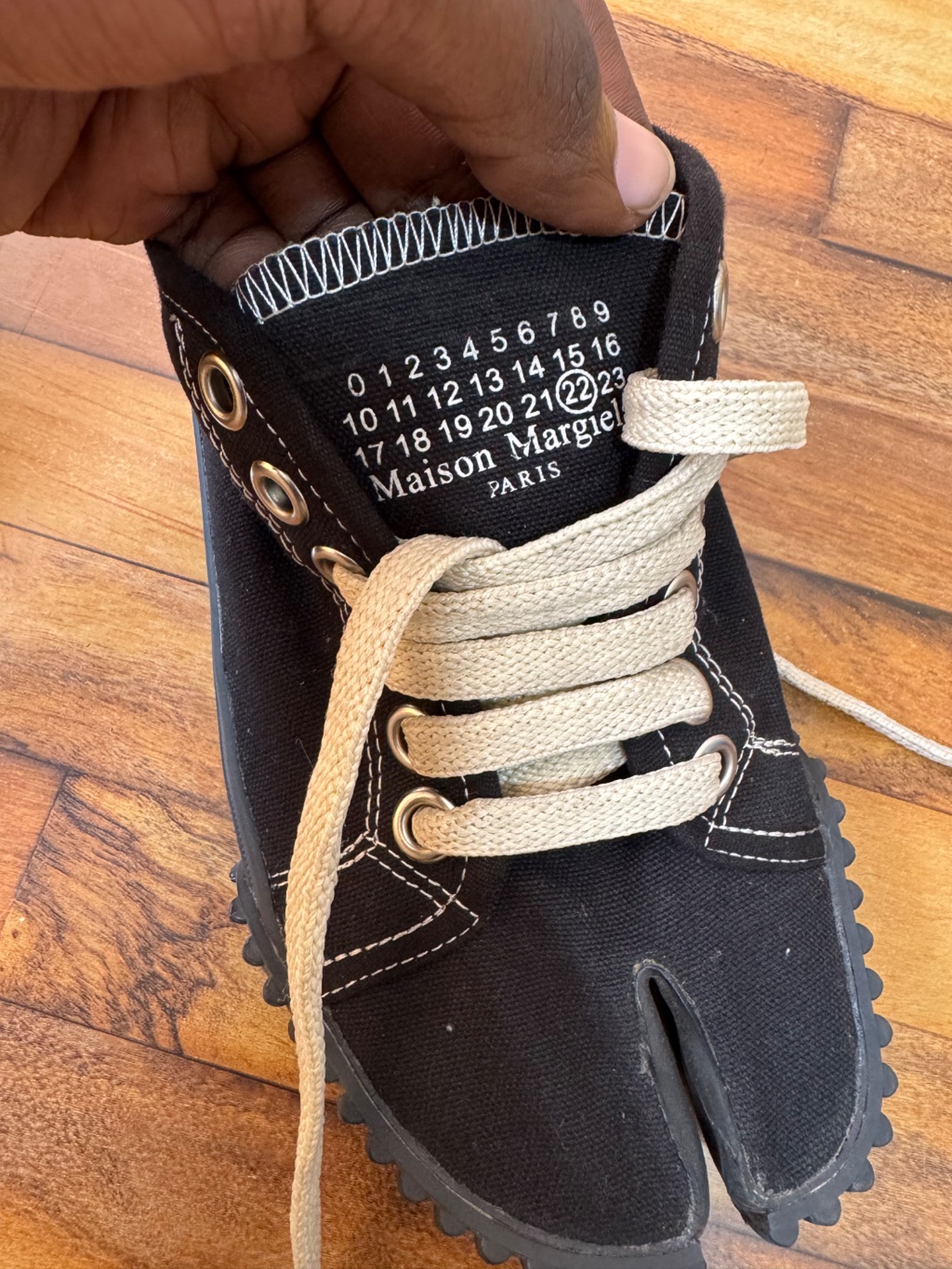 MAISON MARGIELA TABI CANVAS 🖤