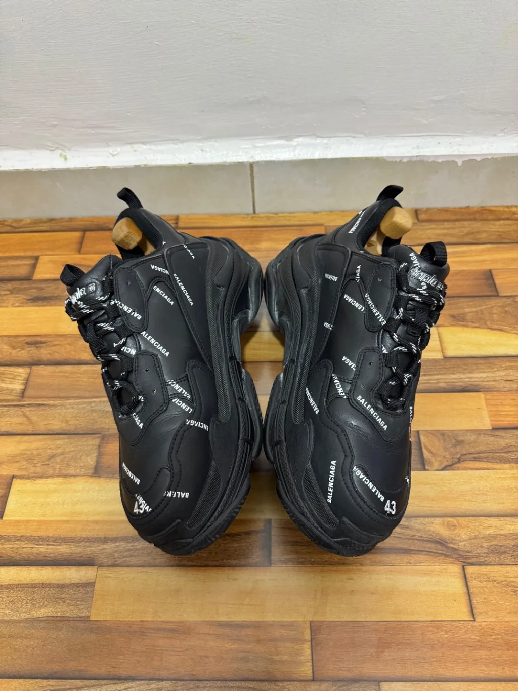 BALENCIAGA TRIPPLE S 🖤
