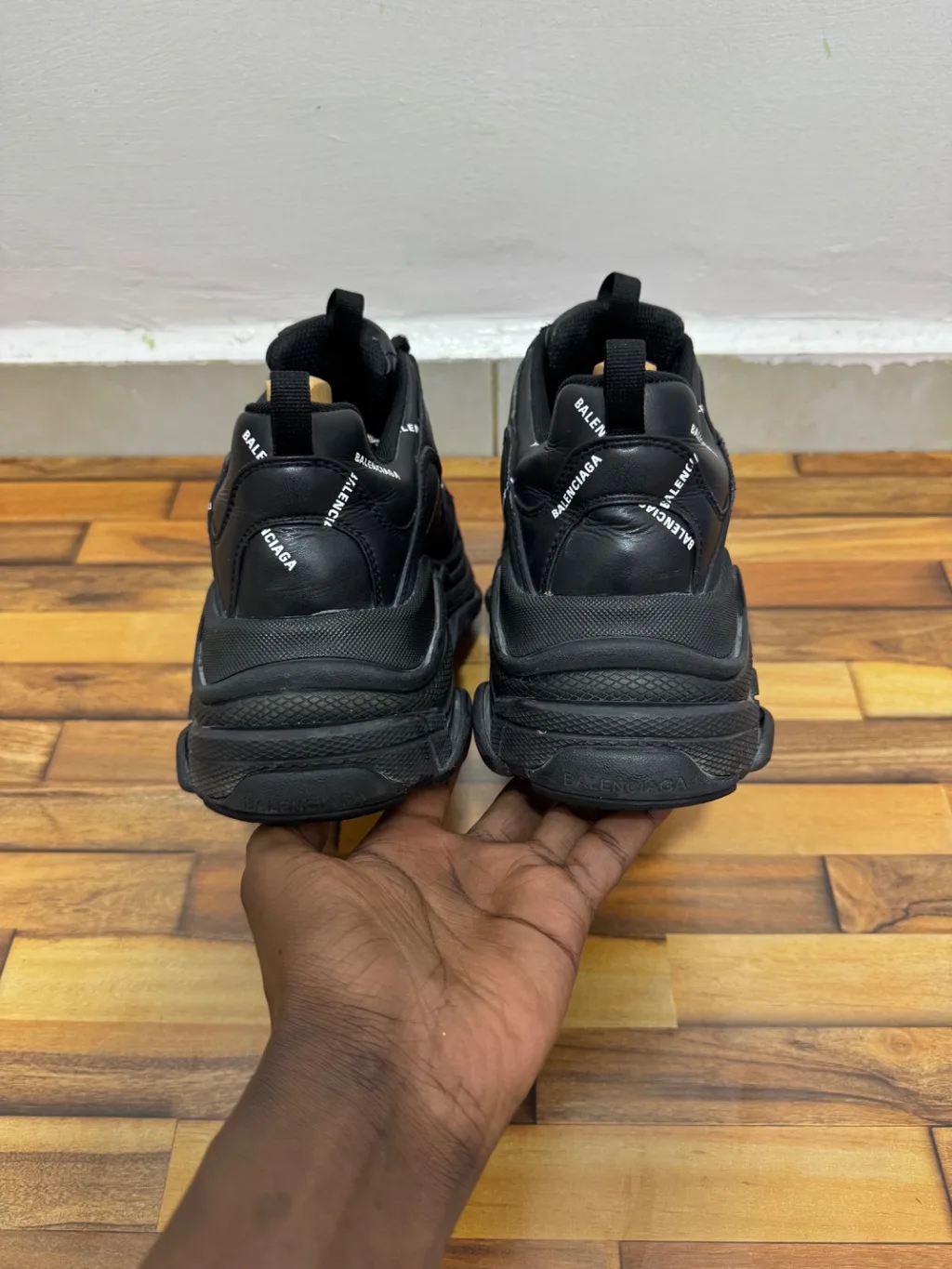 BALENCIAGA TRIPPLE S 🖤