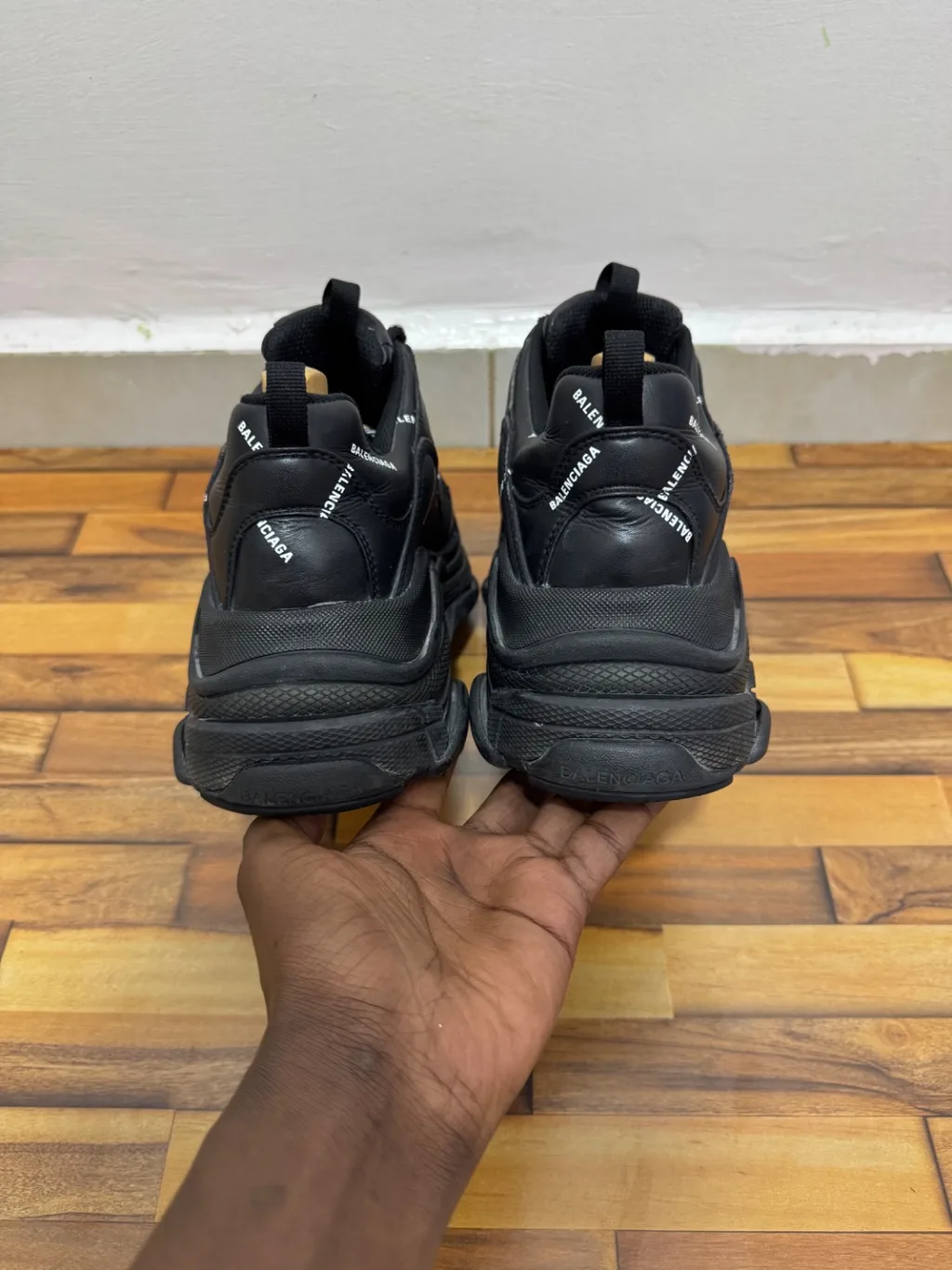 BALENCIAGA TRIPPLE S 🖤
