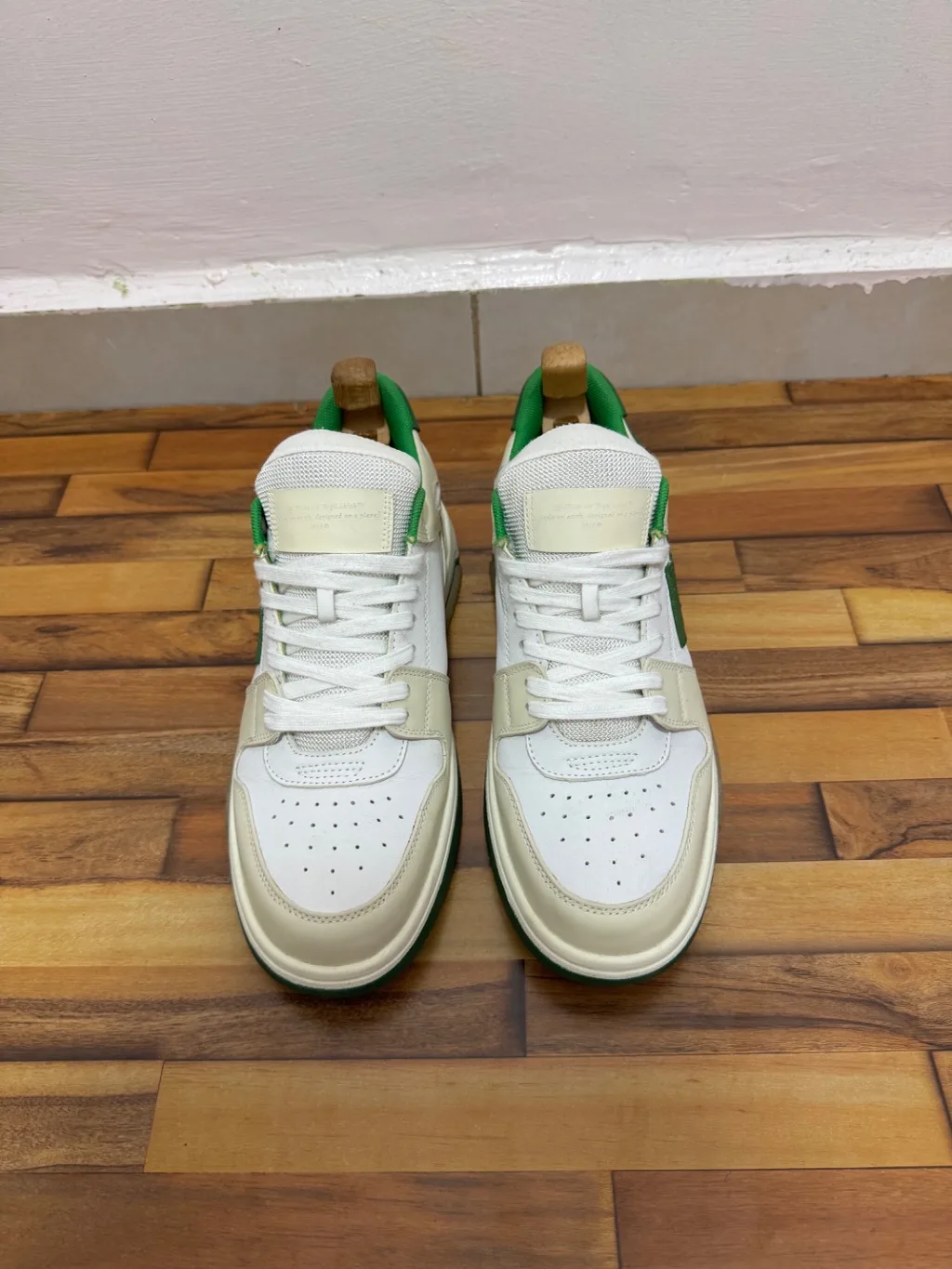 OFF WHITE OUT OF OFFICE 🤍