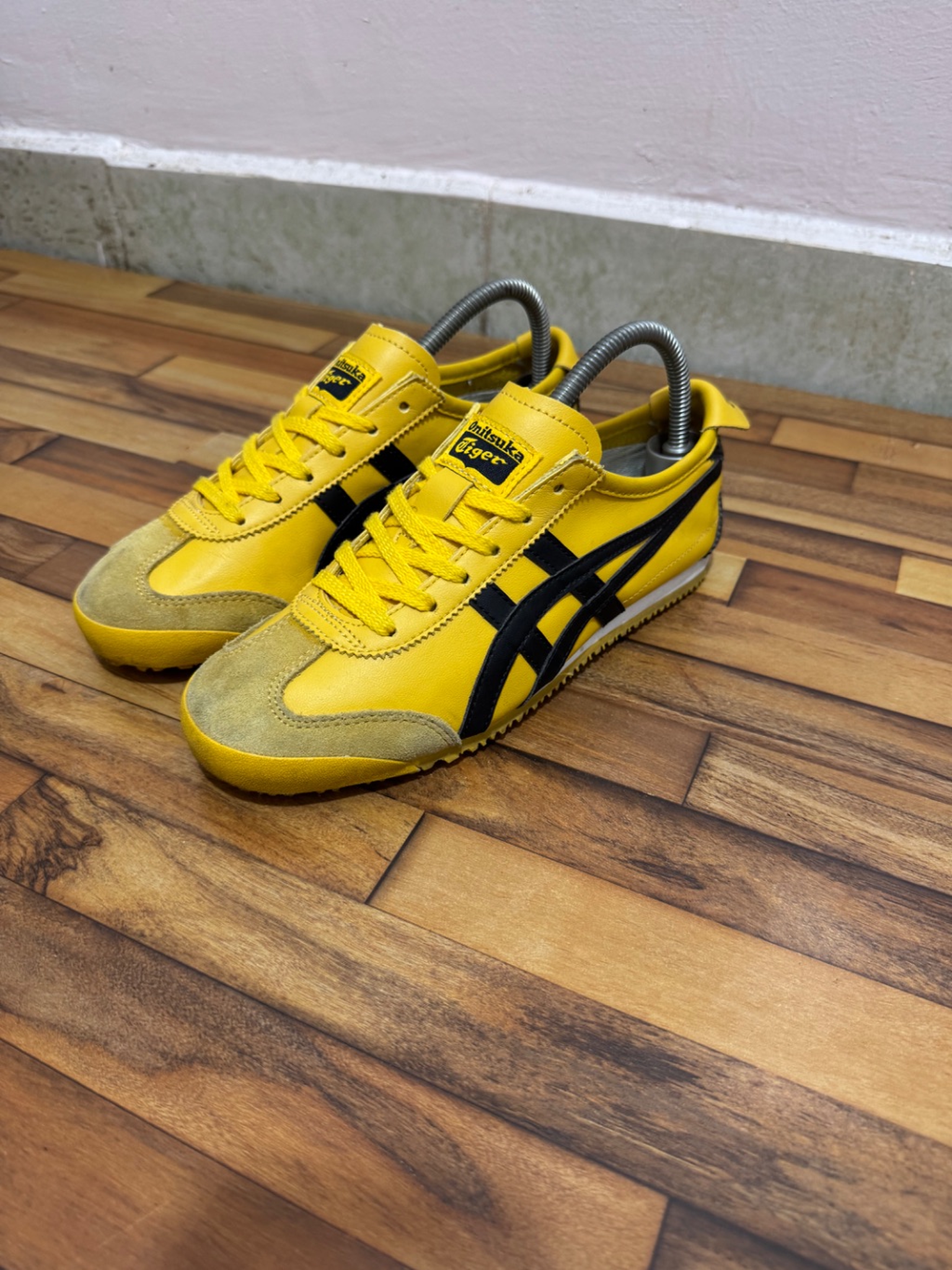 ONITSUKA TIGER 💛