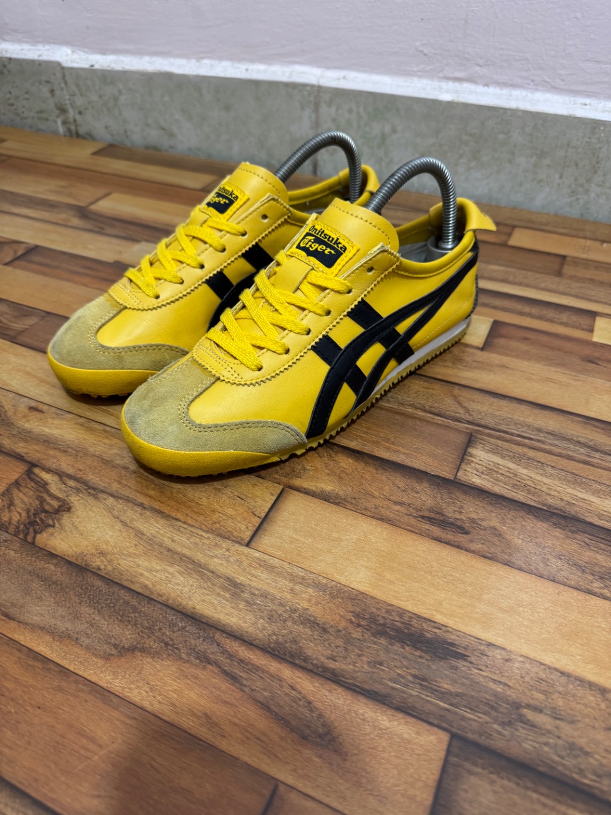 ONITSUKA TIGER 💛