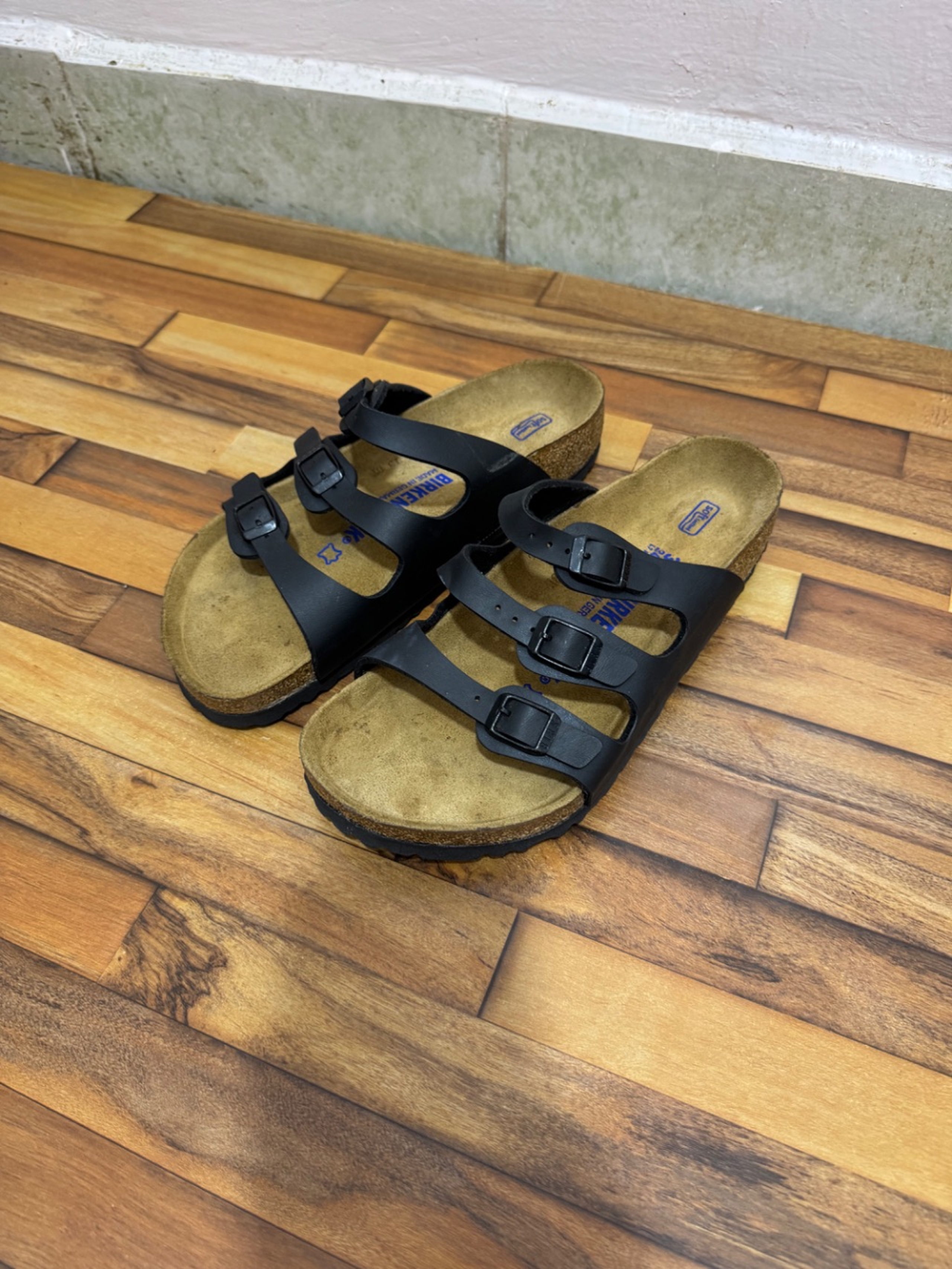 BIRKENSTOCK FLORIDA SOFT FOOTBED SANDALS 🖤