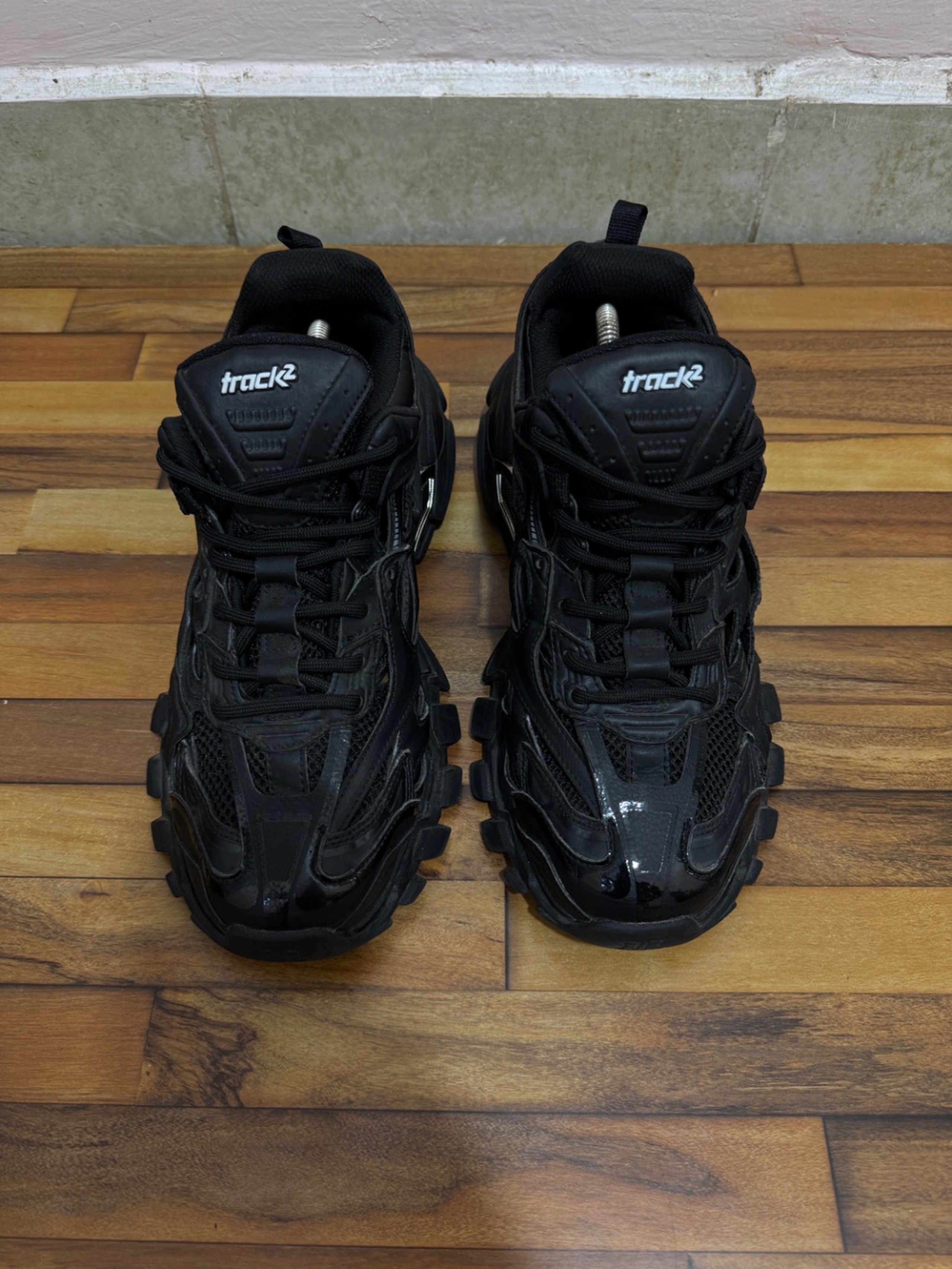 BALENCIAGA TRACK 2 🖤