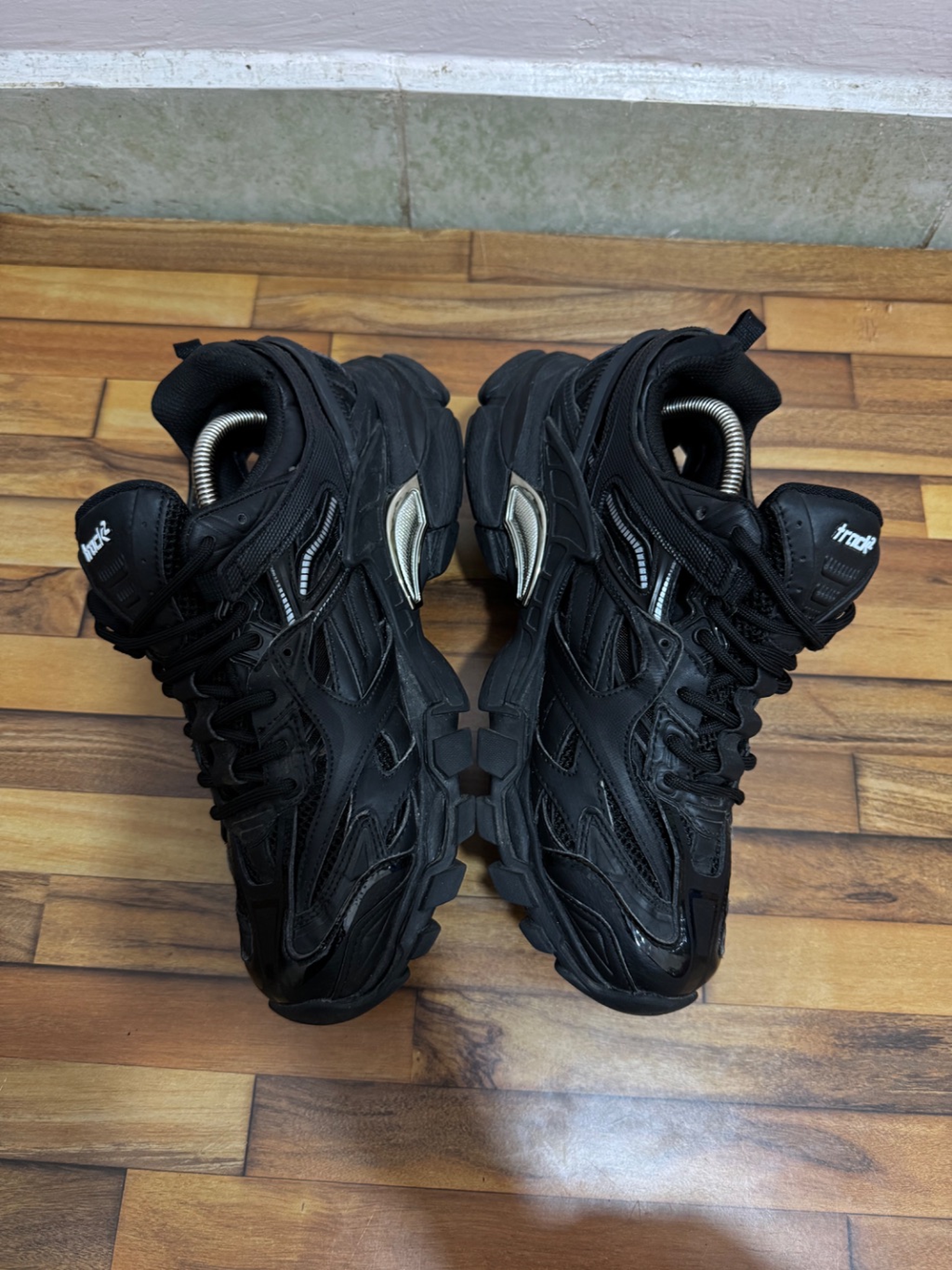 BALENCIAGA TRACK 2 🖤